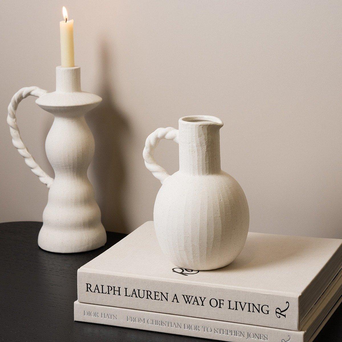 

Merill vase white 14. 8x12. 7x19. 5 cm