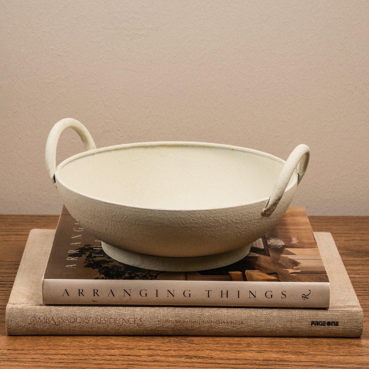 

Beaker metal vase white 25. 5x12 cm