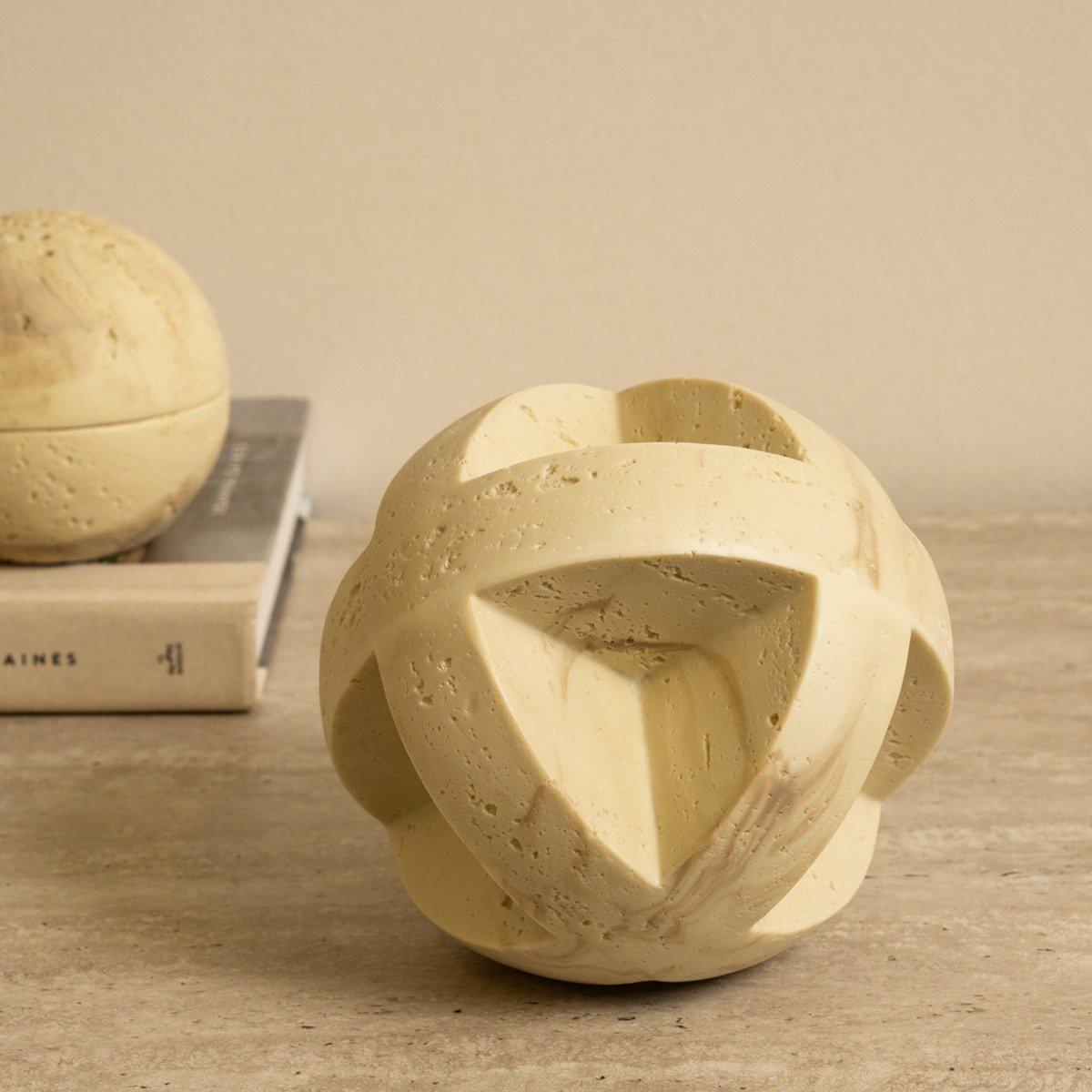 

Globe resin decoration beige 15. 5x15. 5x15. 5 cm