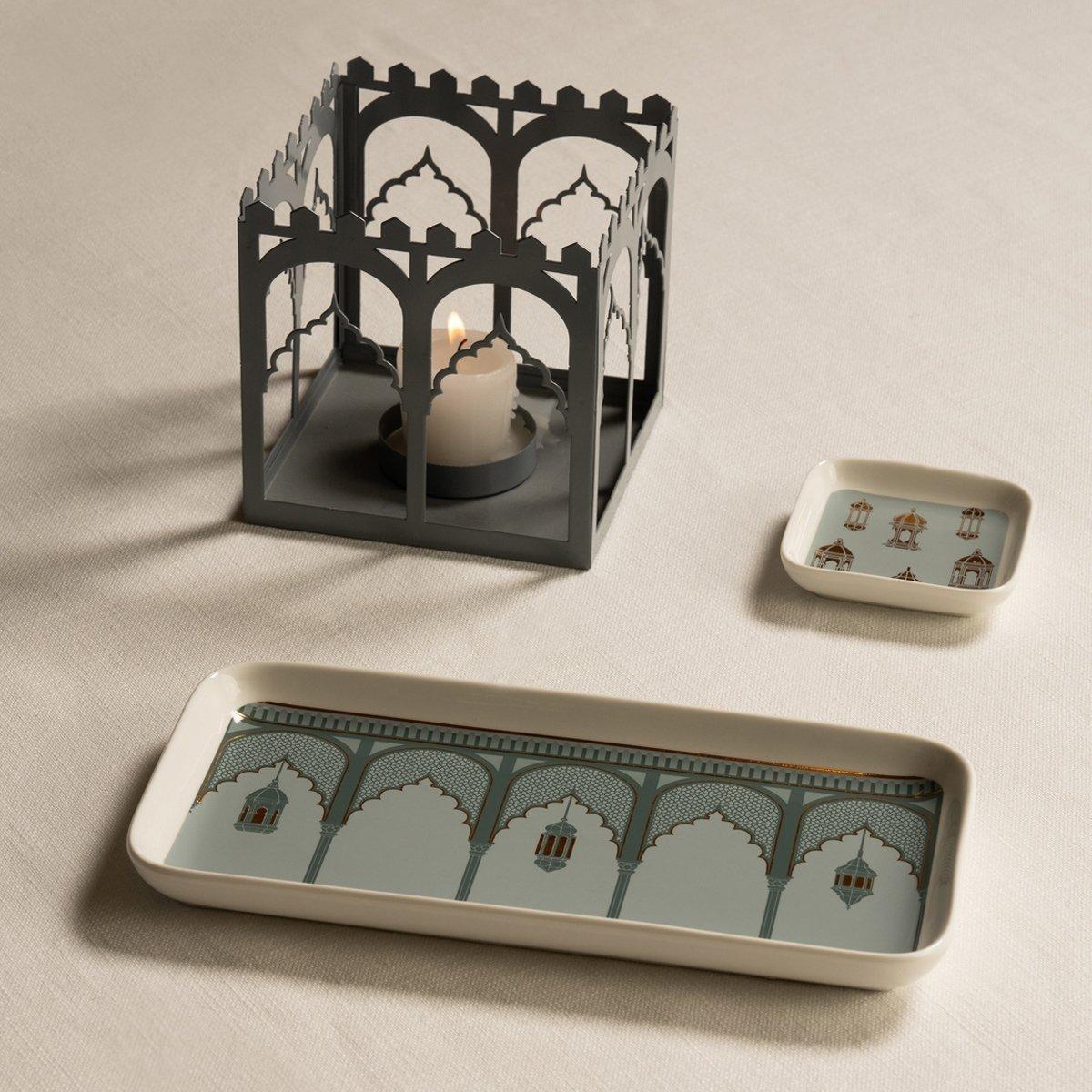 

Qaser dish tray grey 24. 8x12 cm