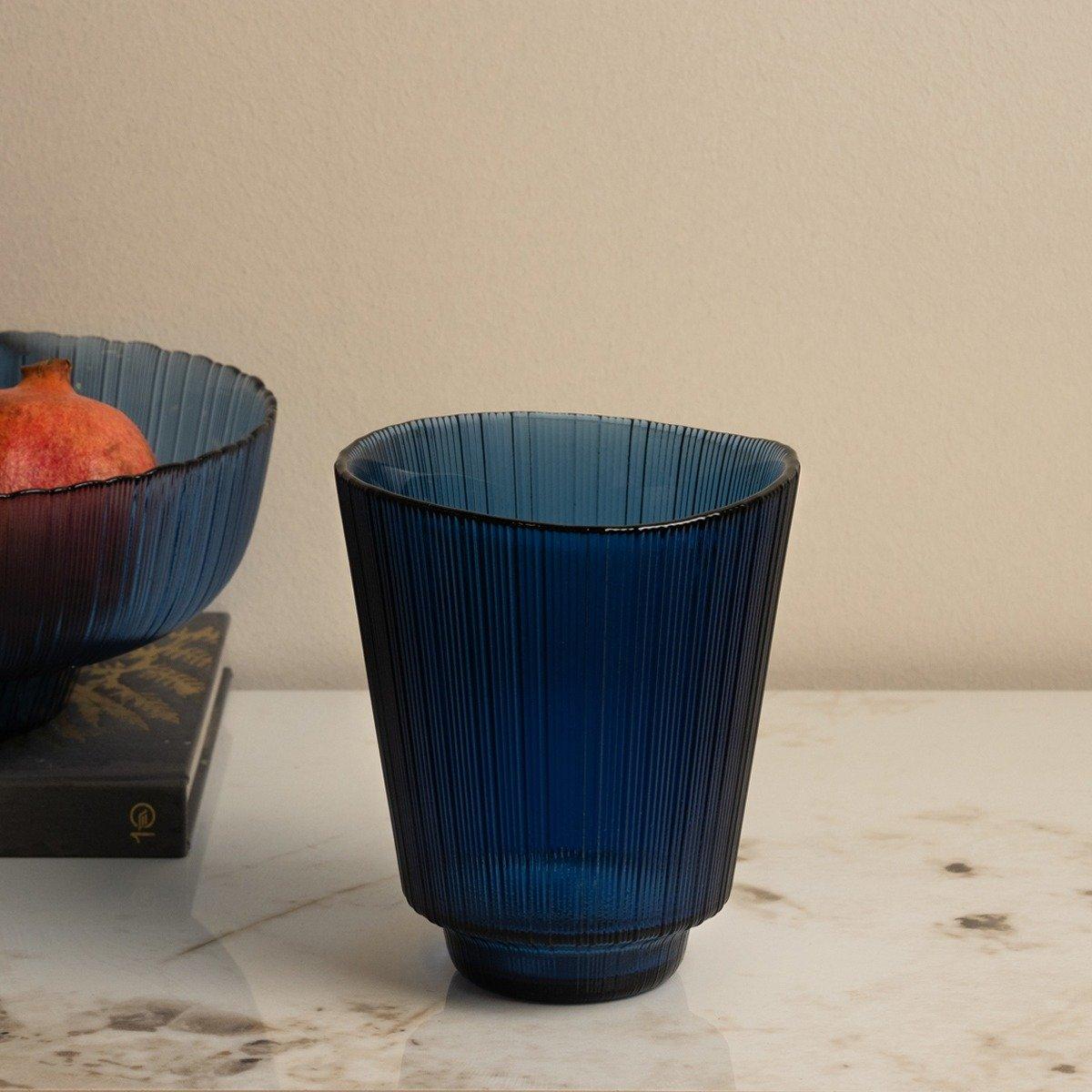 

Penny vase blue d:13. 5 x h:16 cm