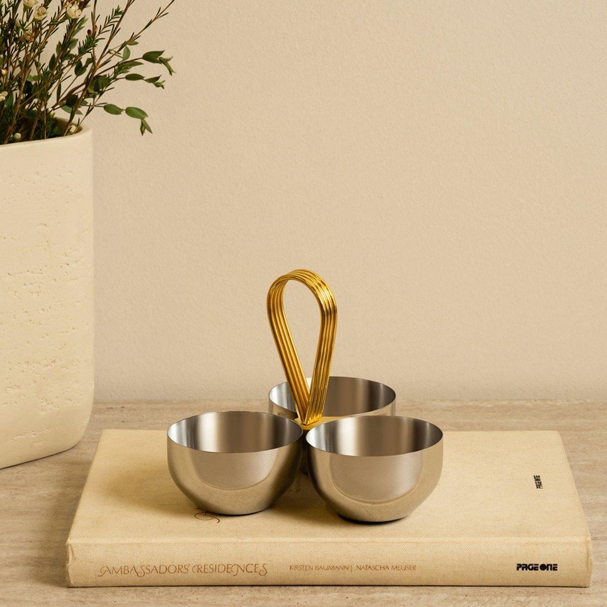 

Classy stainless steel nut bowl silver/gold 19x19x16 cm