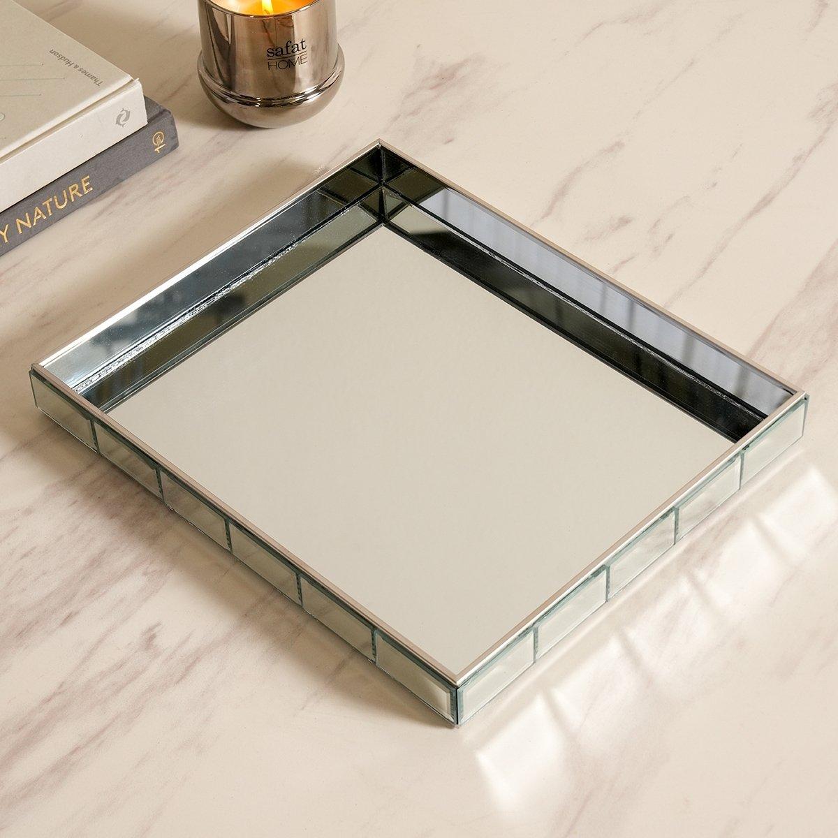 

Meerah glass tray silver 30x25x3. 5 cm