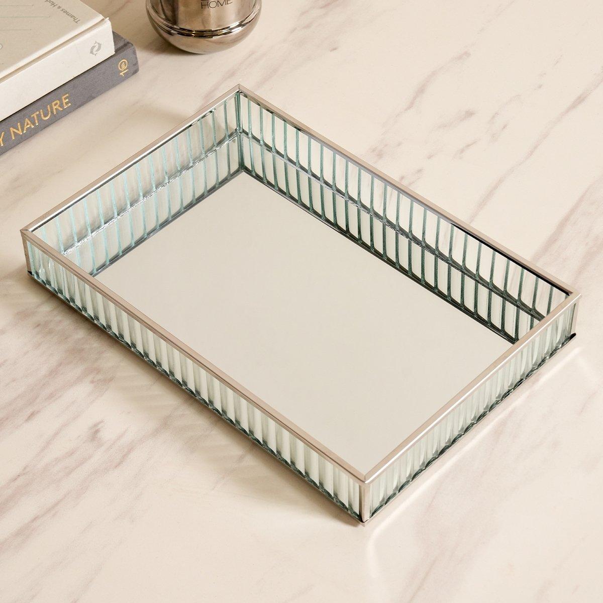 

Alira glass tray silver 30x20x4. 5 cm