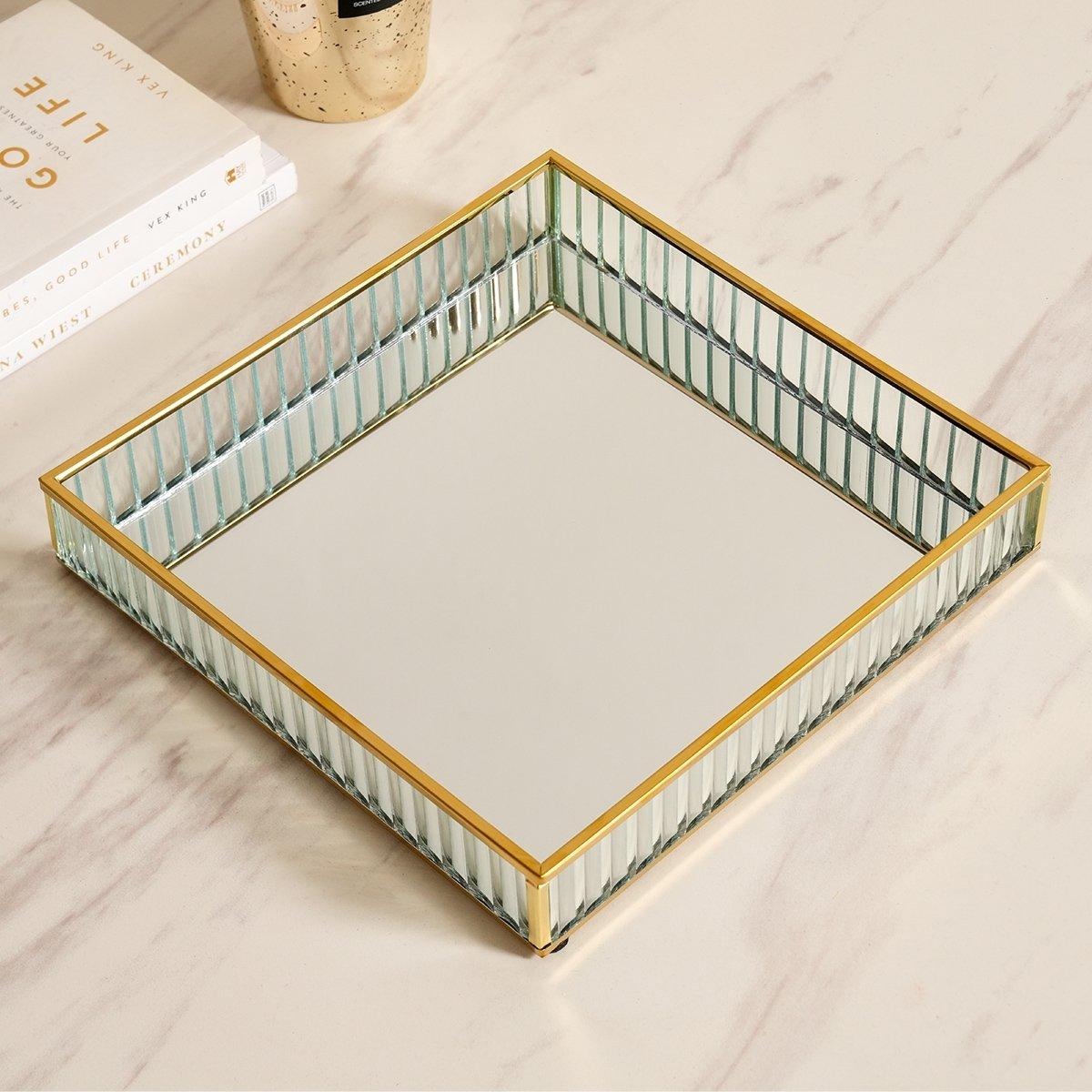 

Alira glass tray gold 25x25x4. 5 cm