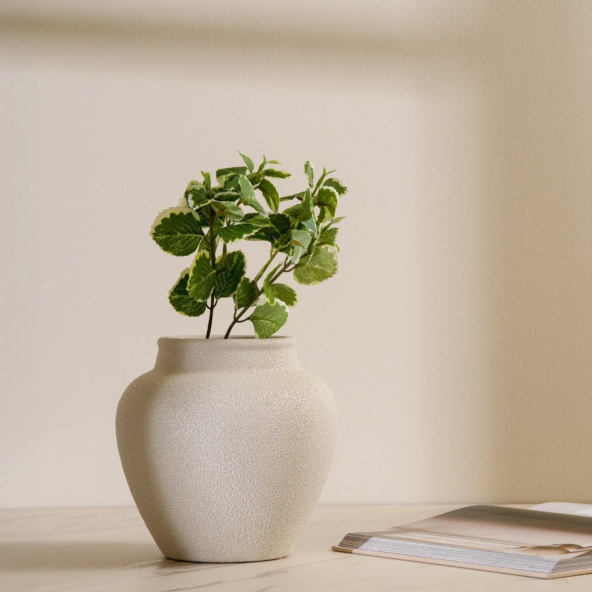 

Green leaf branch single stem flower 49 cm