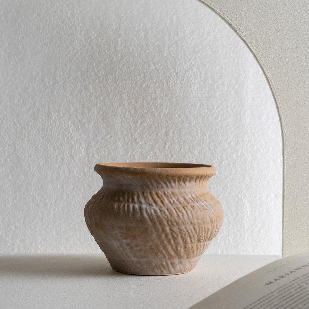 

Plotte vase brown 13. 4x13. 4x10 cm