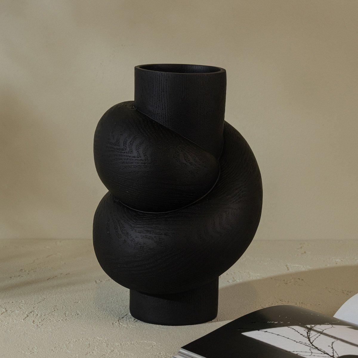 

Twister vase black 20. 5x20. 5x30. 5 cm