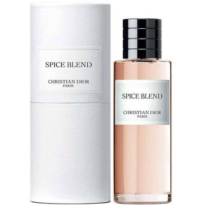 

Dior oud spice blend unisex eau de parfum - 250ml