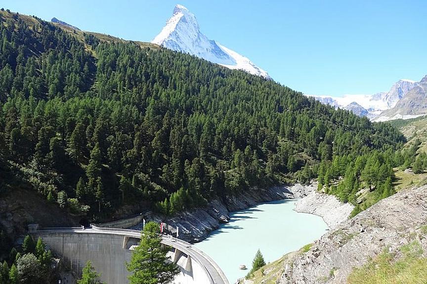 Führung durch das Wasserkraftwerk Zmutt