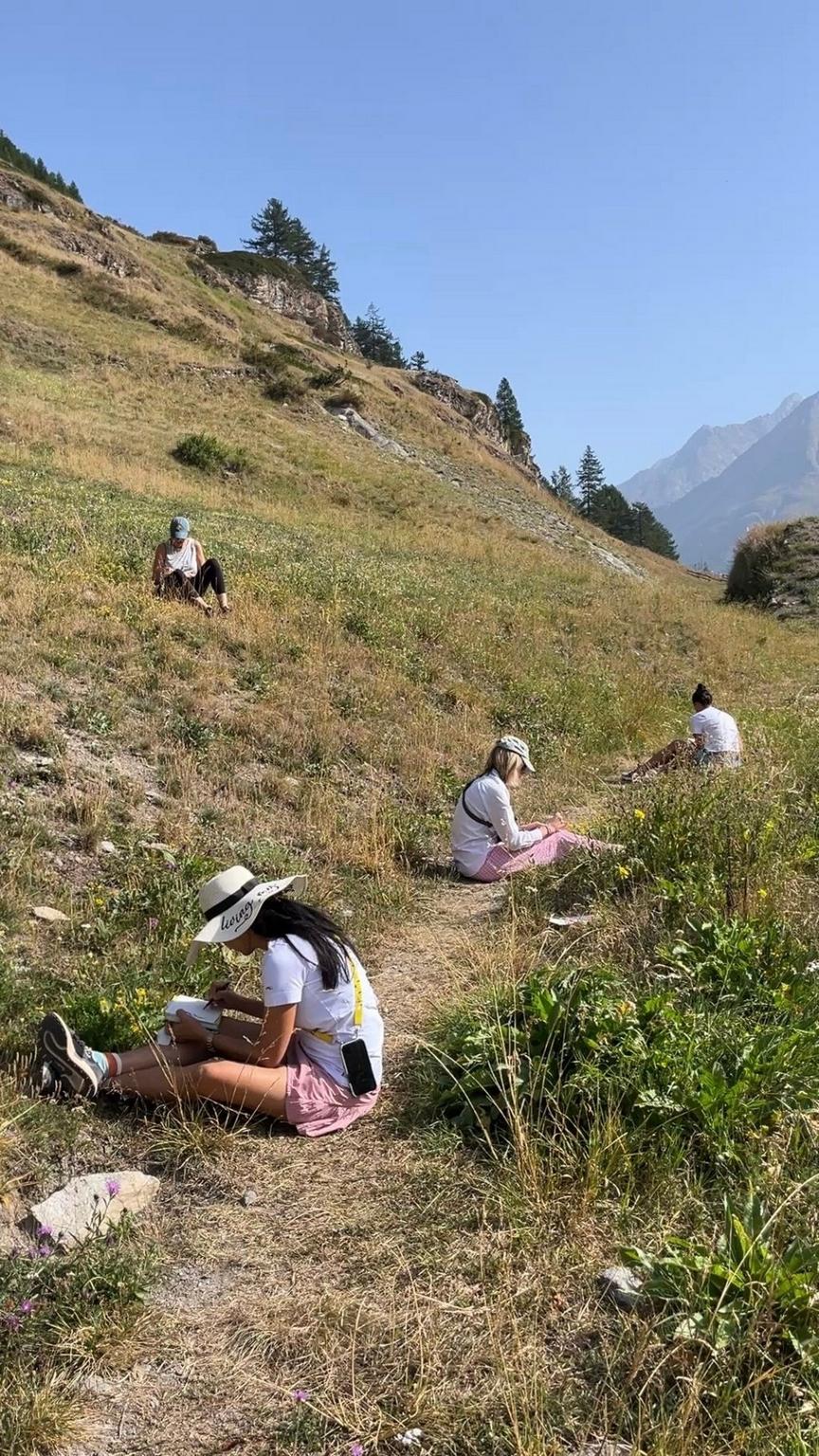 Outdoor-Workshop zum Zeichnen und Lernen von Wildblumen