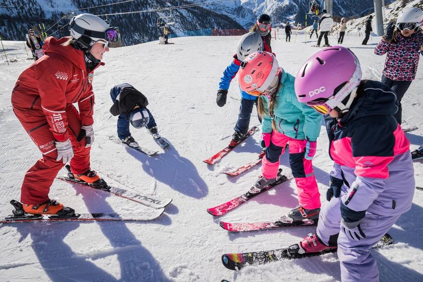 Snowli ganztägiger Kindergruppenunterricht (4 - 6 Jahre) - ZERMATTERS