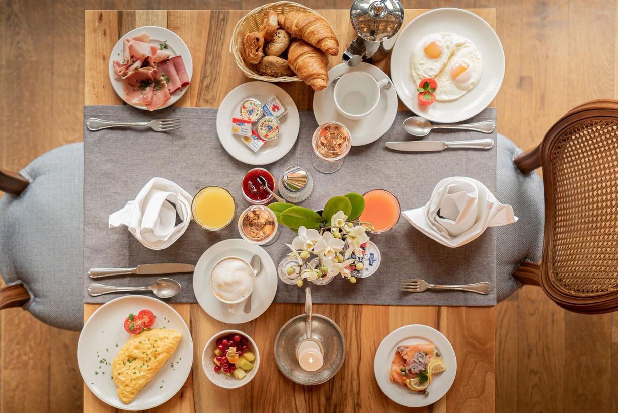 Petit déjeuner buffet gourmand