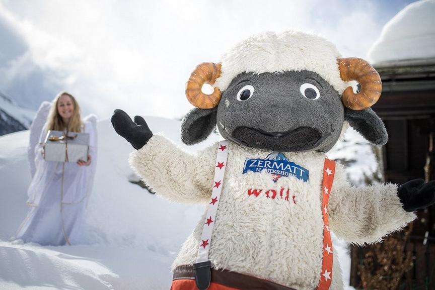 Christmas with Wolli & Angel