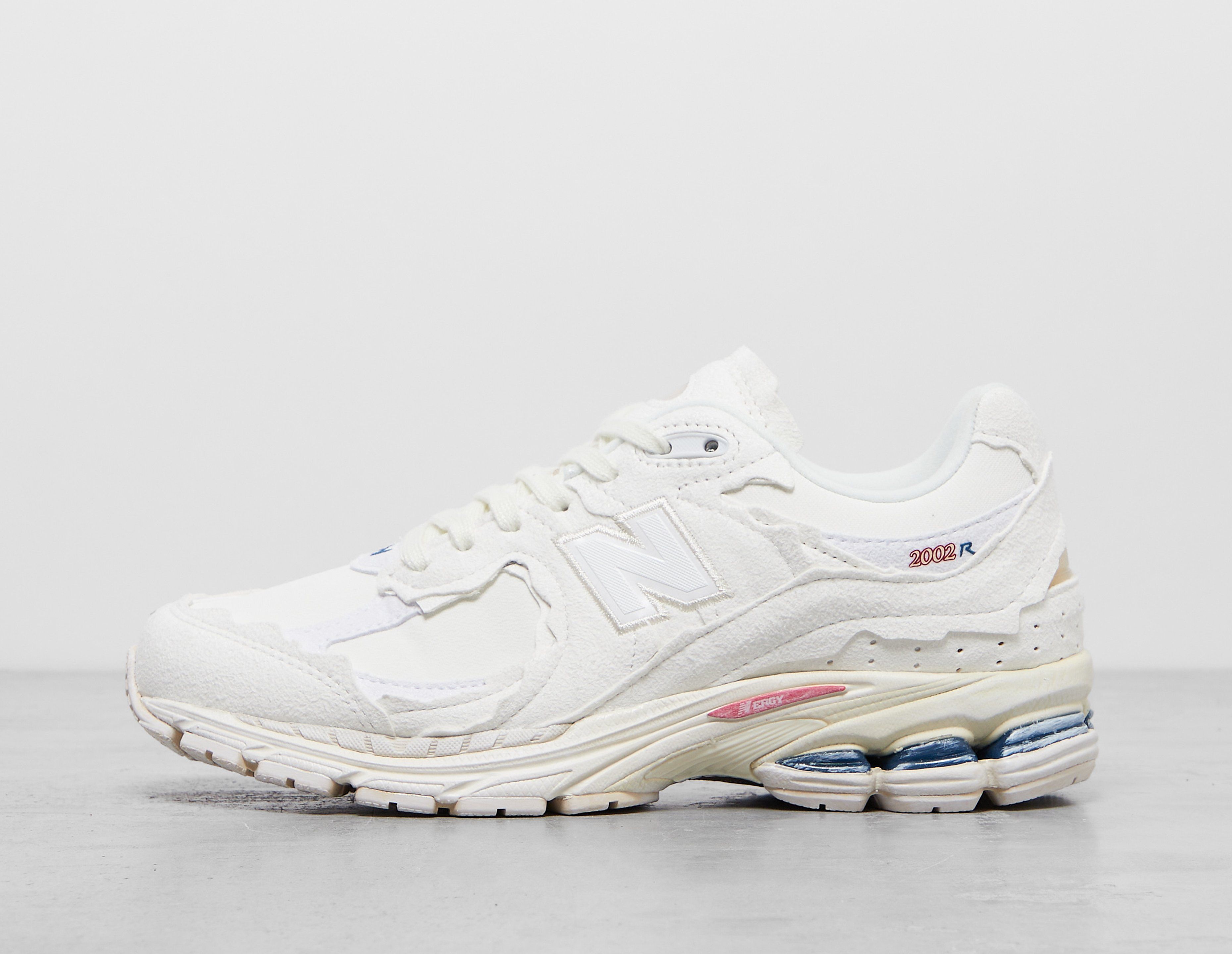 New Balance 2002R Protection Pack Women's, White