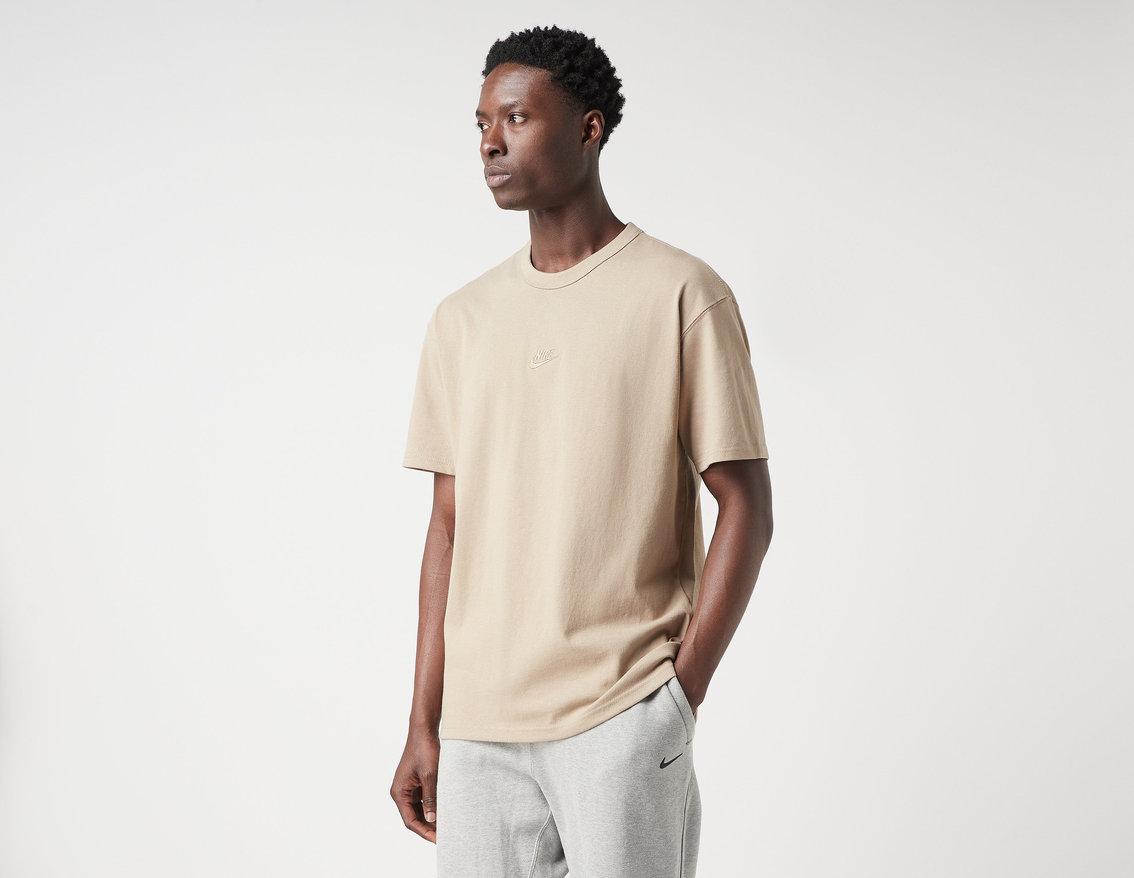 Nike Solo Swoosh T-Shirt, Beige