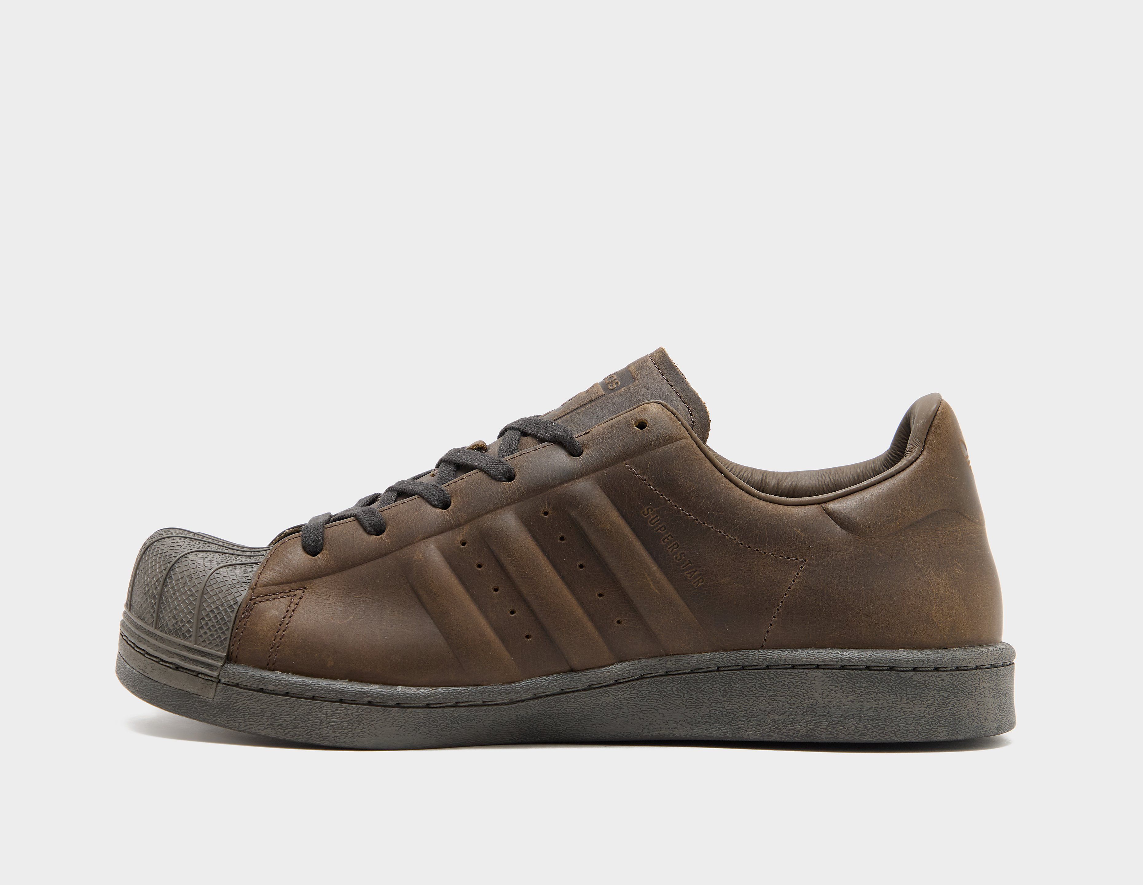 adidas x AVAVAV Superstar, vue de côté