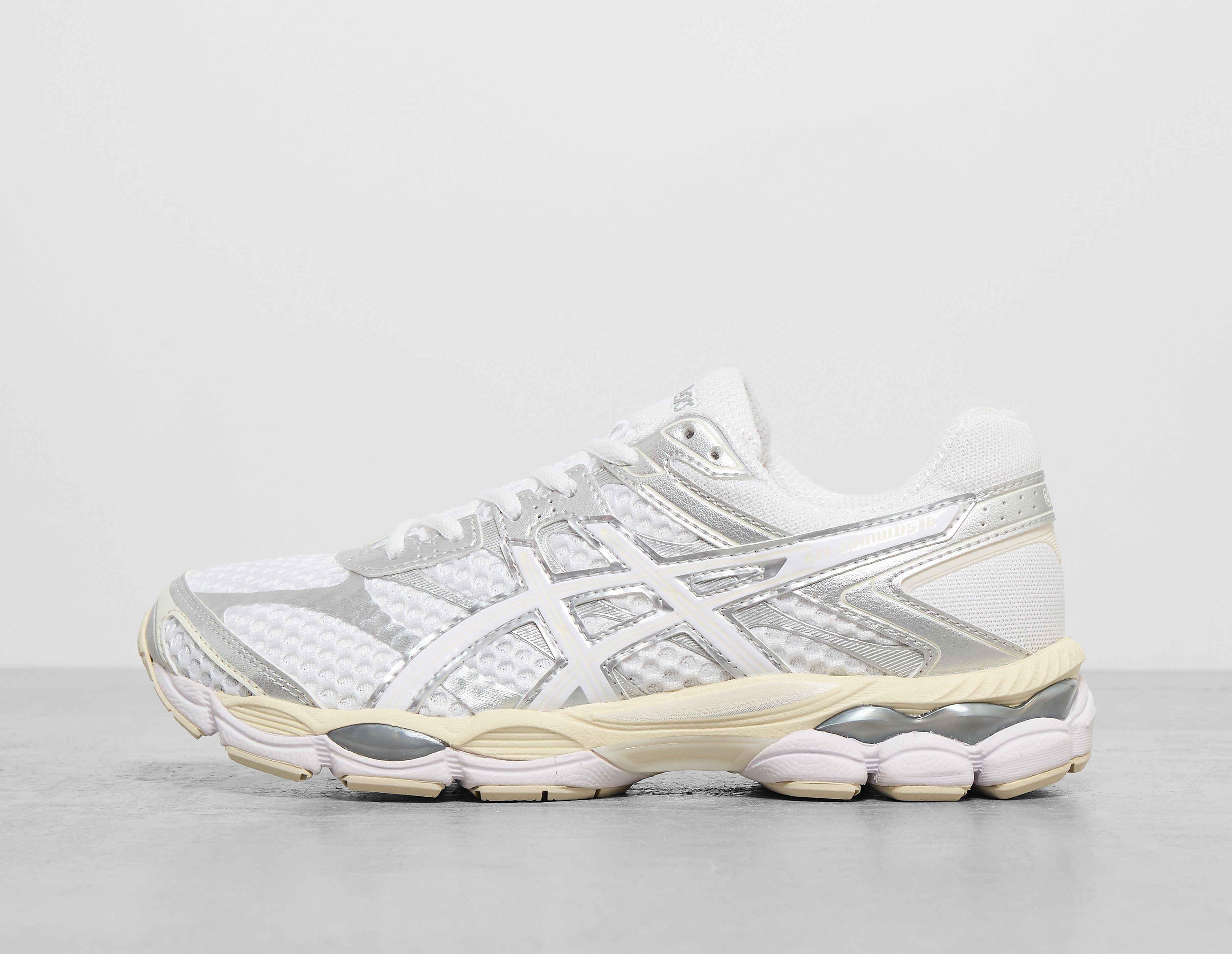Asics Women's  Gel-Cumulus 16  Silver in Size 16, FootPatrol