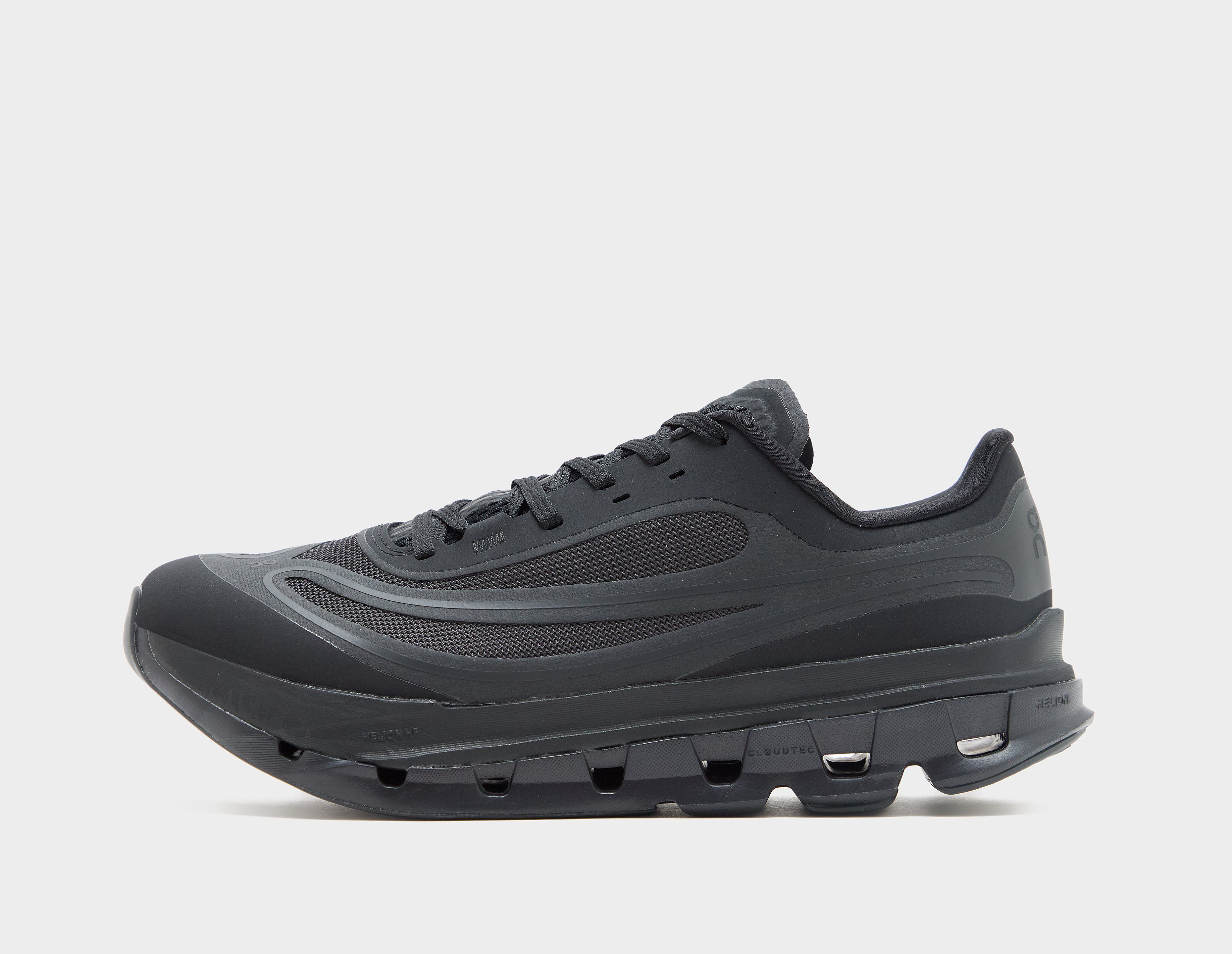 On Running Men's  Cloudflow 5 Black in Size 5, FootPatrol