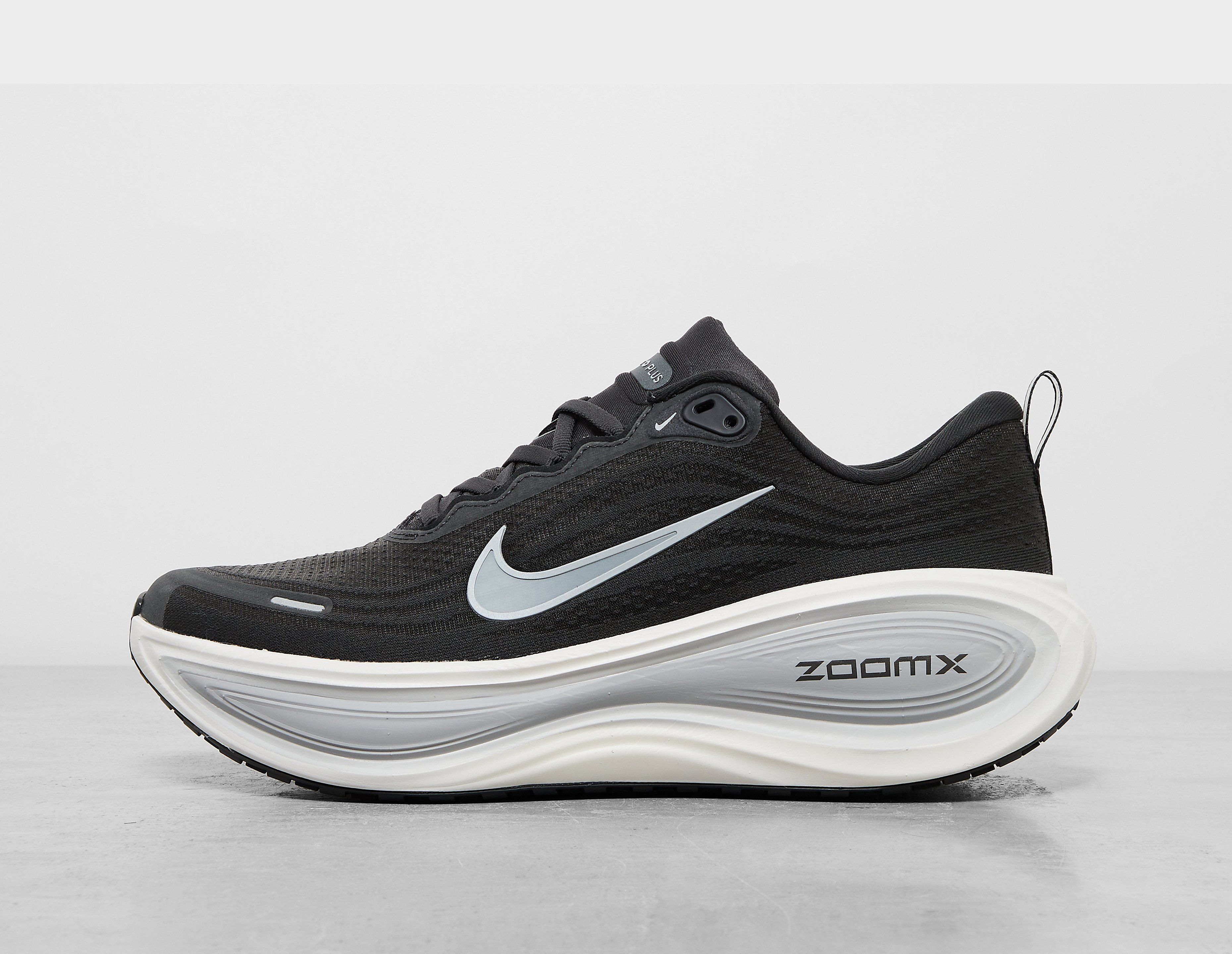 Men's Nike Vomero Plus - Gris