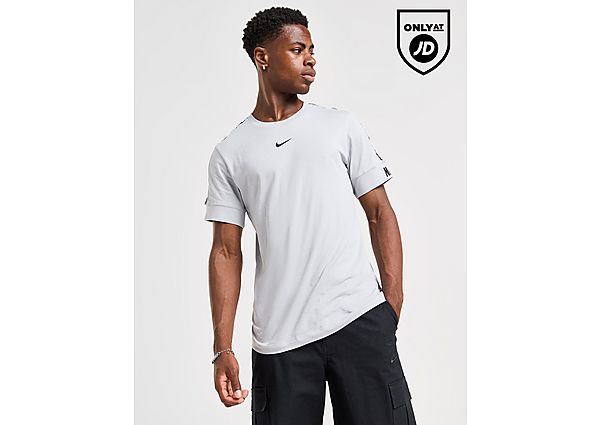 Nike Repeat Tape T-Shirt Grey- Heren Grey