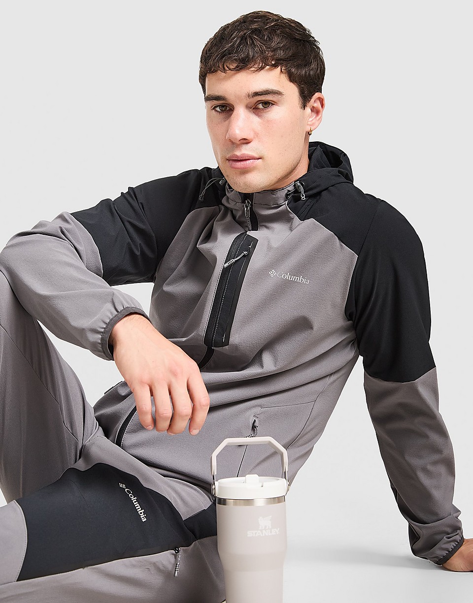 Tech Softshell Hooded Jacket