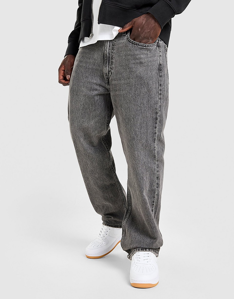 565 Relaxed Straight Leg Jeans