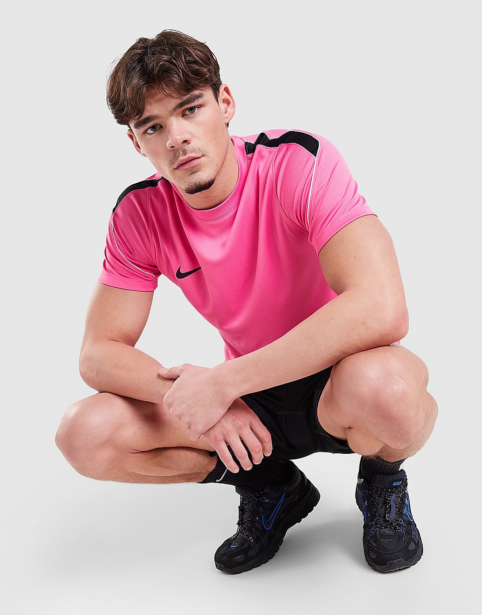 Strike Shirt