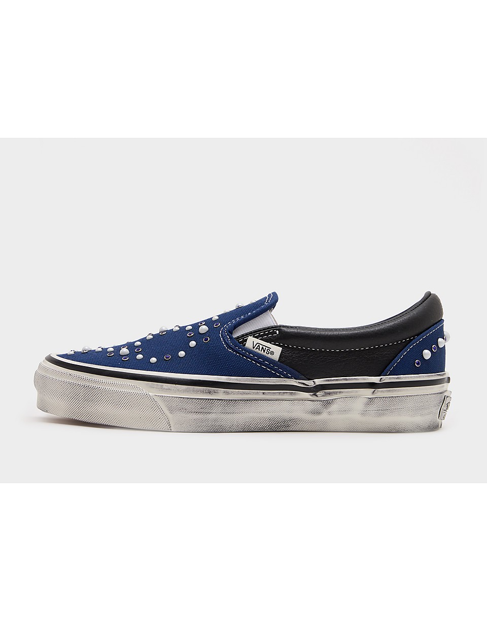 Premium Classic Slip On