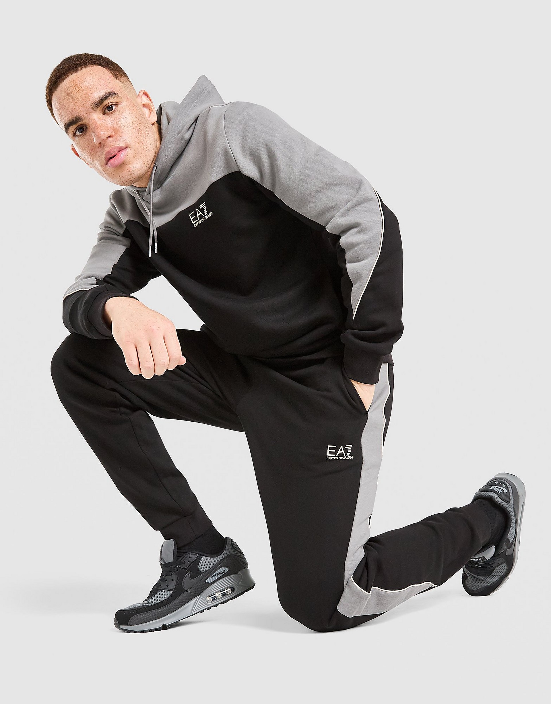 EA7 Emporio Armani Authentic Colour Block Joggers byxor herr