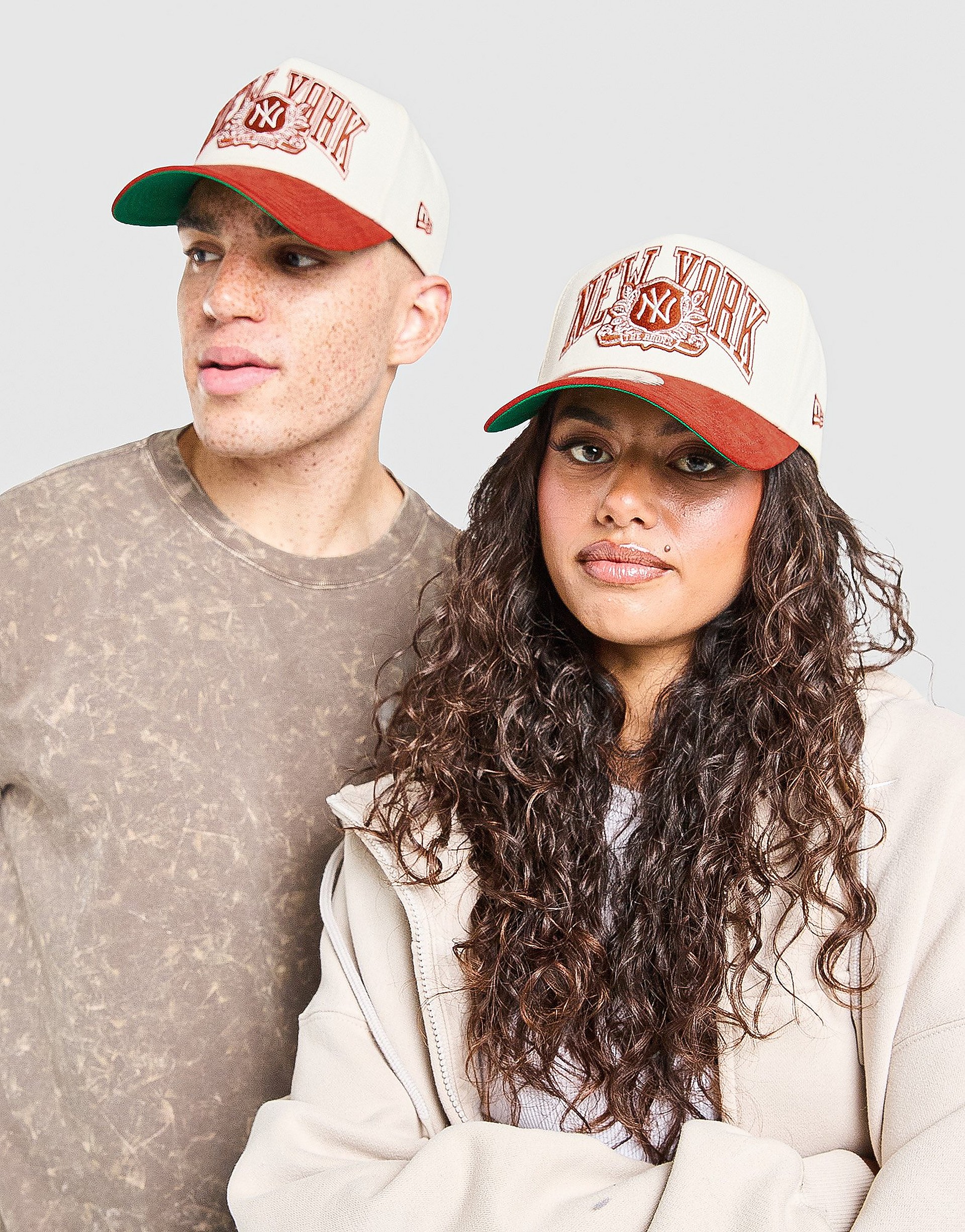 NEW ERA MLB Beige adjustable Keps New York Yankees Wordmark Suede Light Terracotta/Navy A-Frame Adjustable dam – bild 2