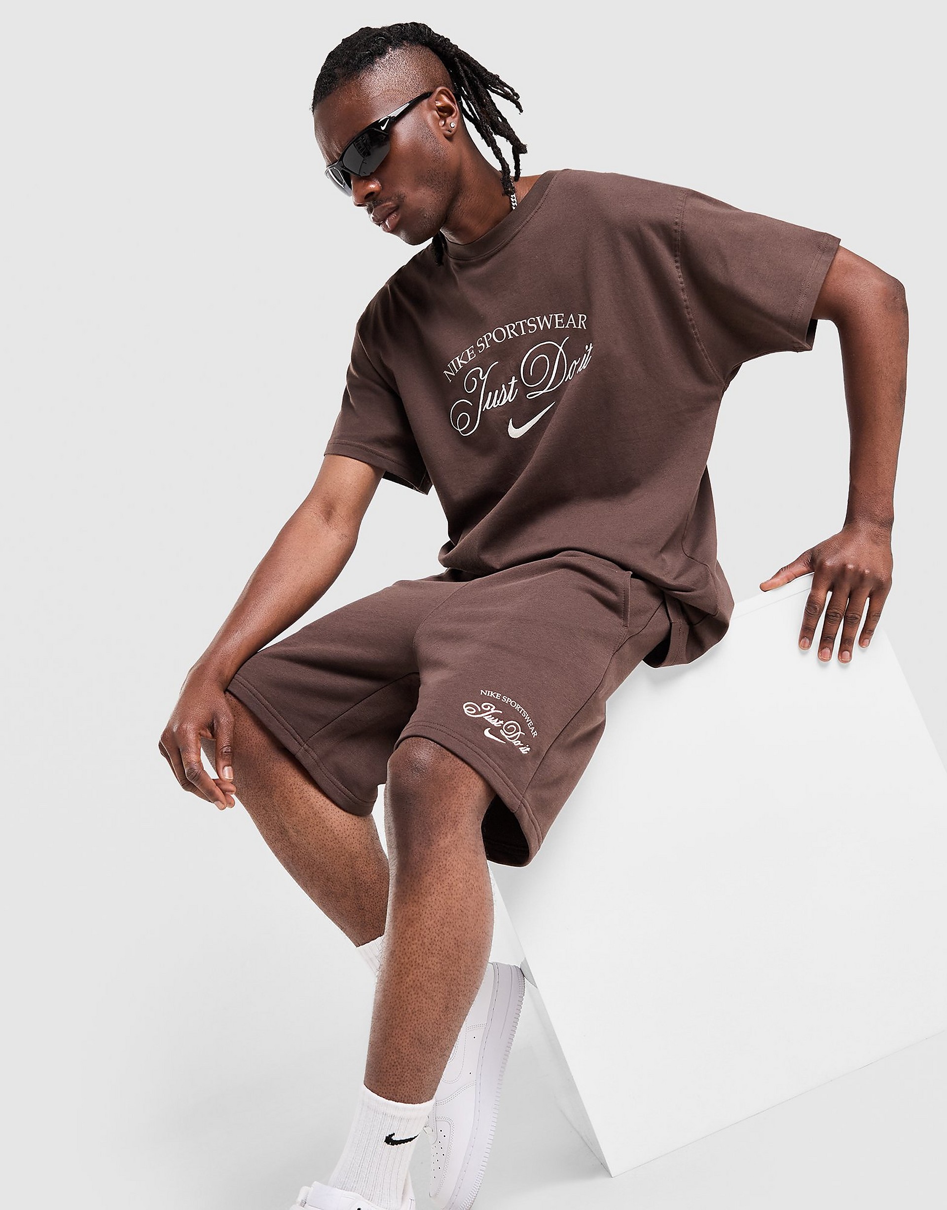 NIKE Varsity T-Shirt herr