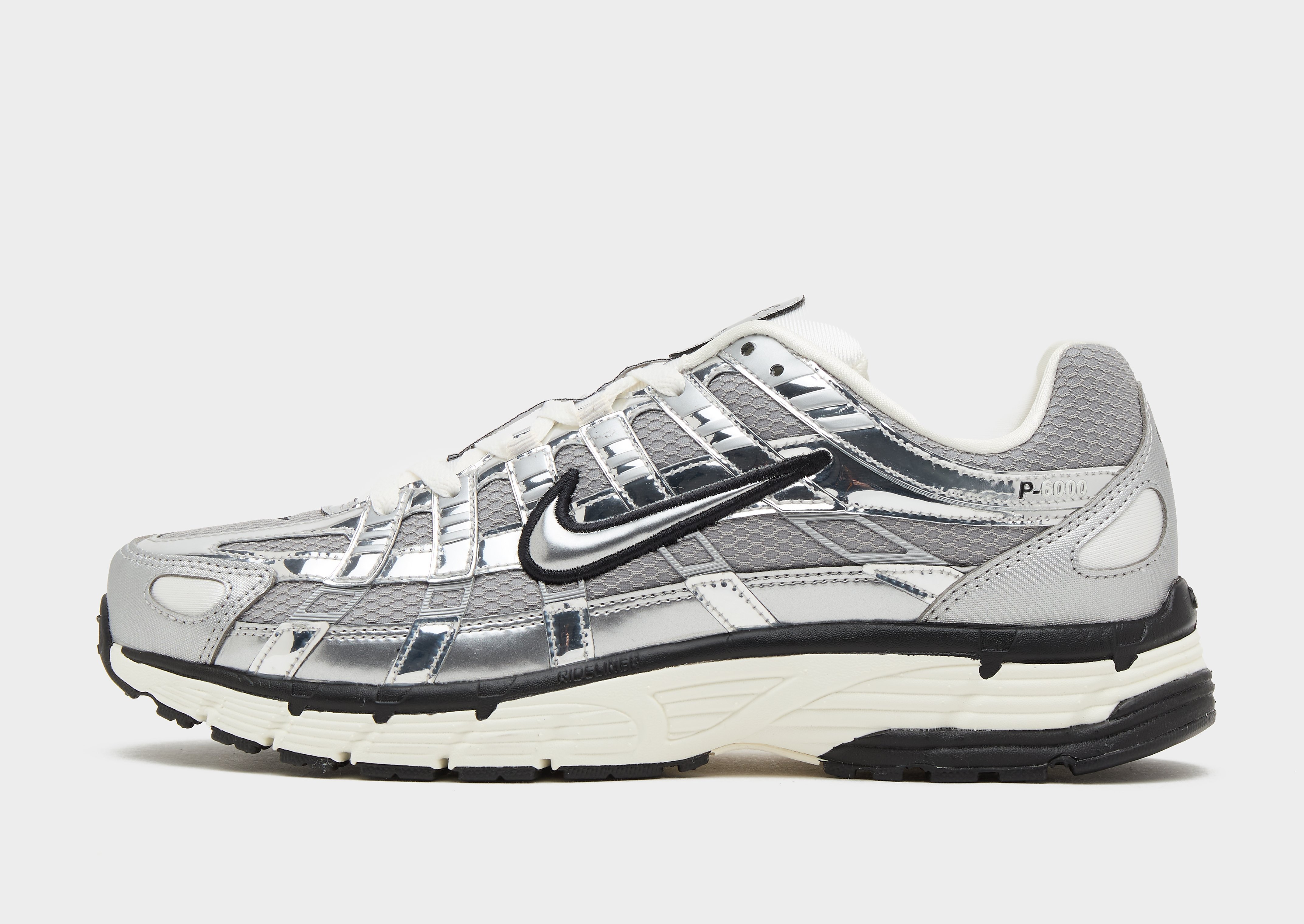 Nike P-6000 herensneaker zilver en grijs