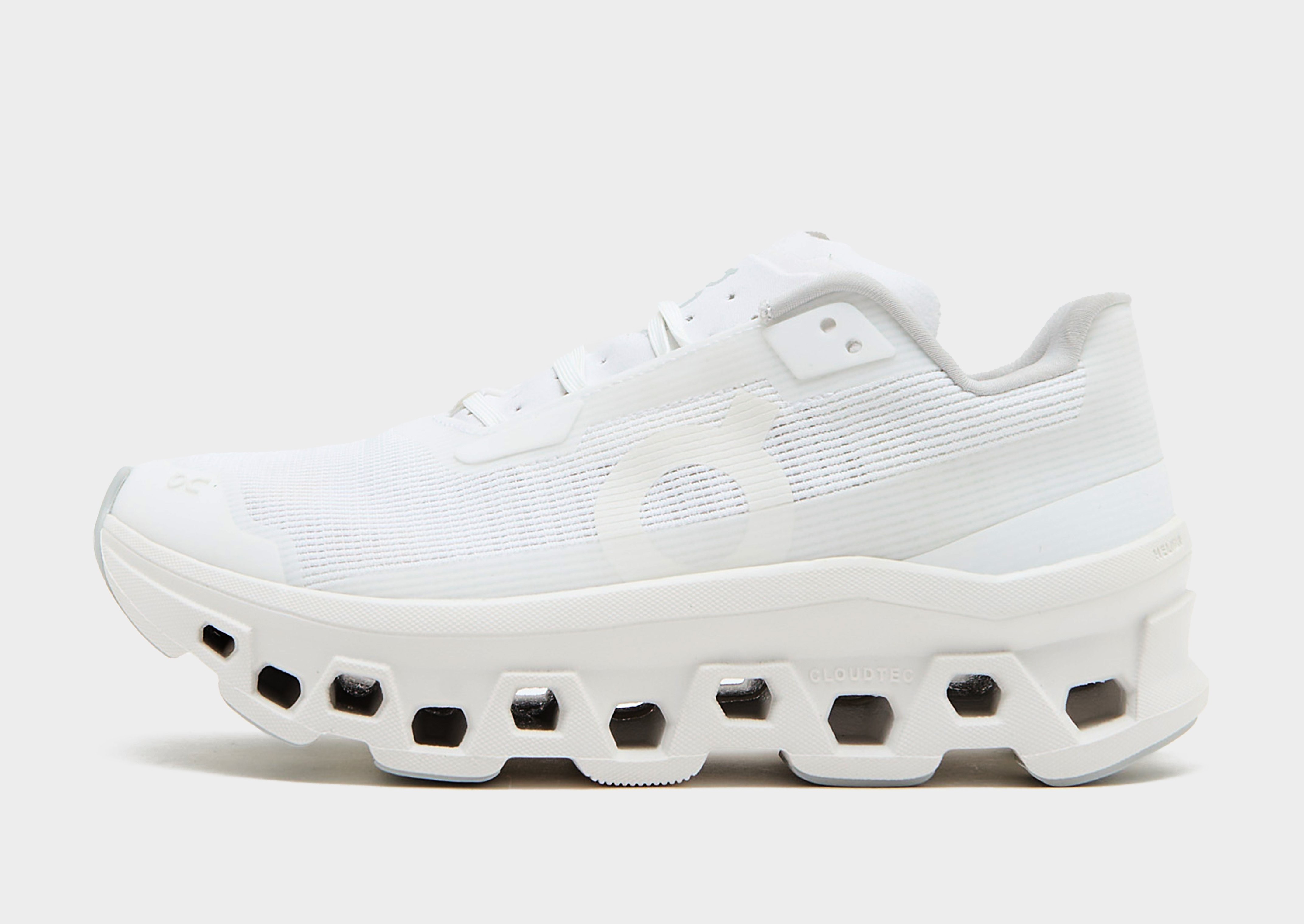 On Running Cloudmonster damessneaker wit