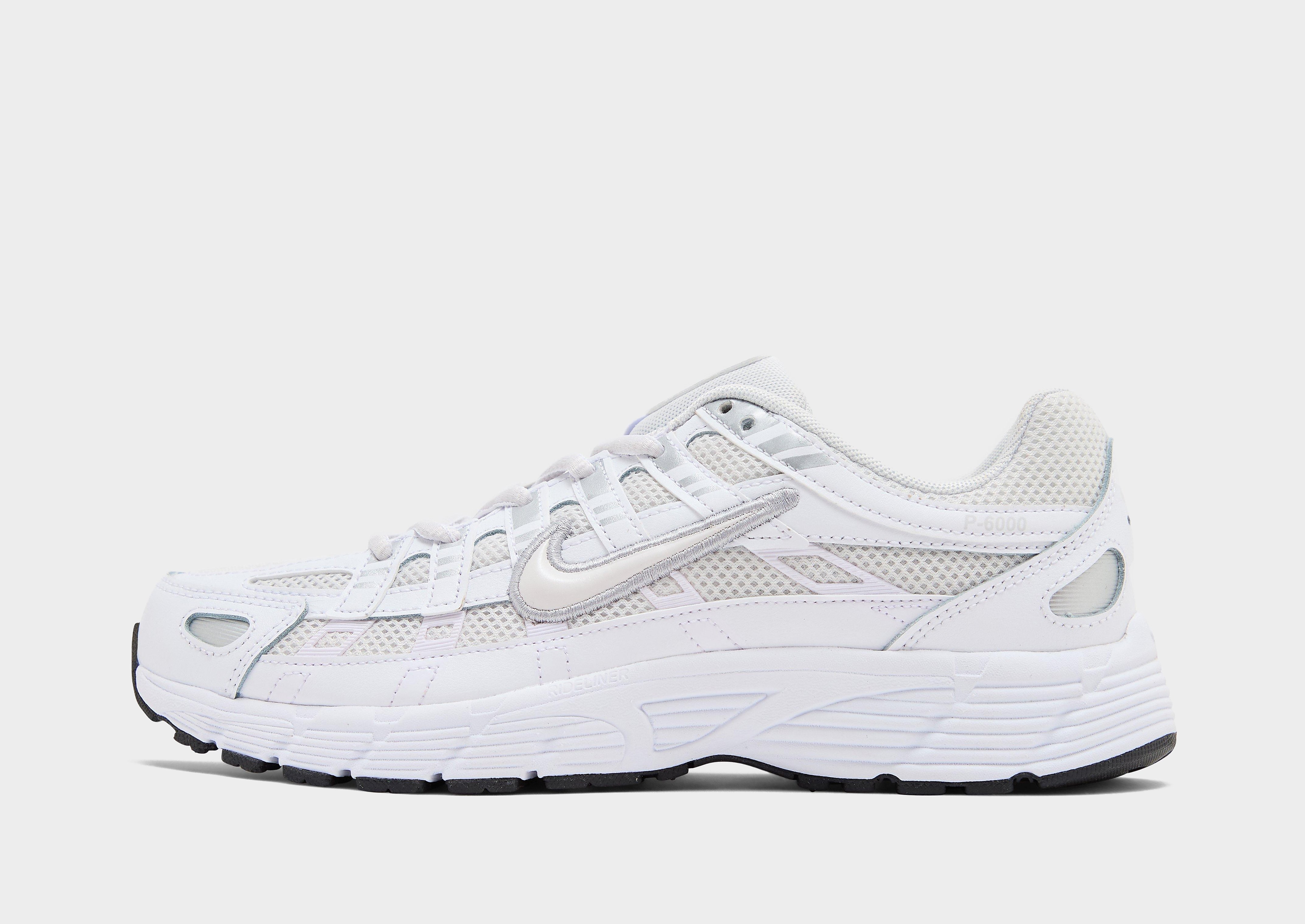 Nike P-6000 herensneaker grijs
