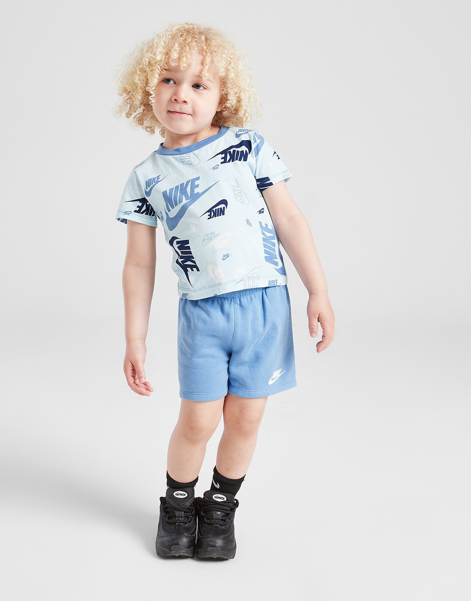 Nike All Over Print Crew Maglia/Pantaloncino Set Neonato