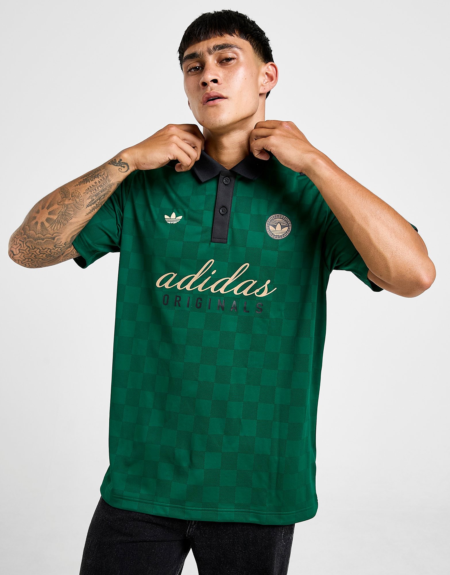 adidas Originals T shirt script football - vue 2