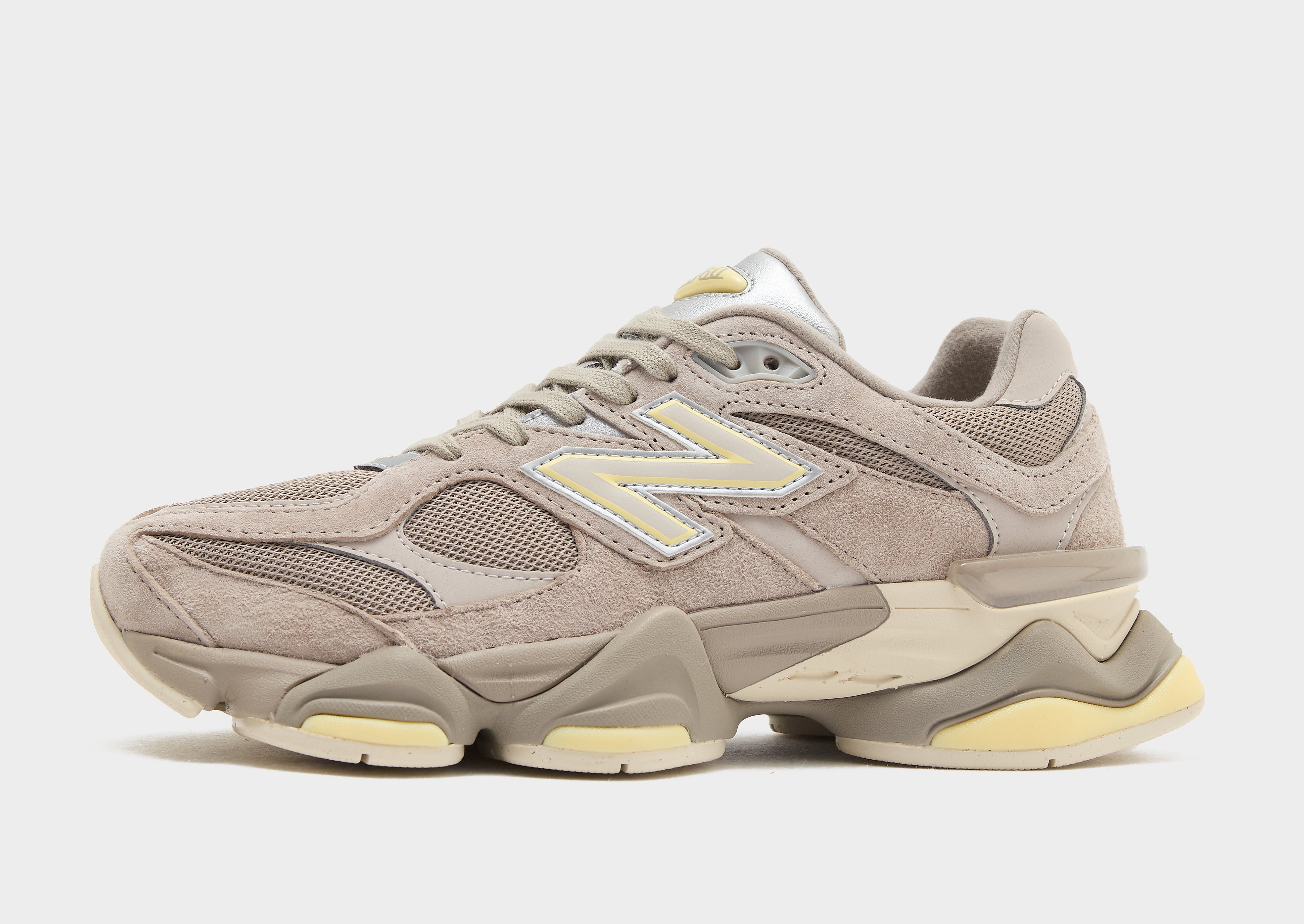 New Balance 9060 damessneaker bruin