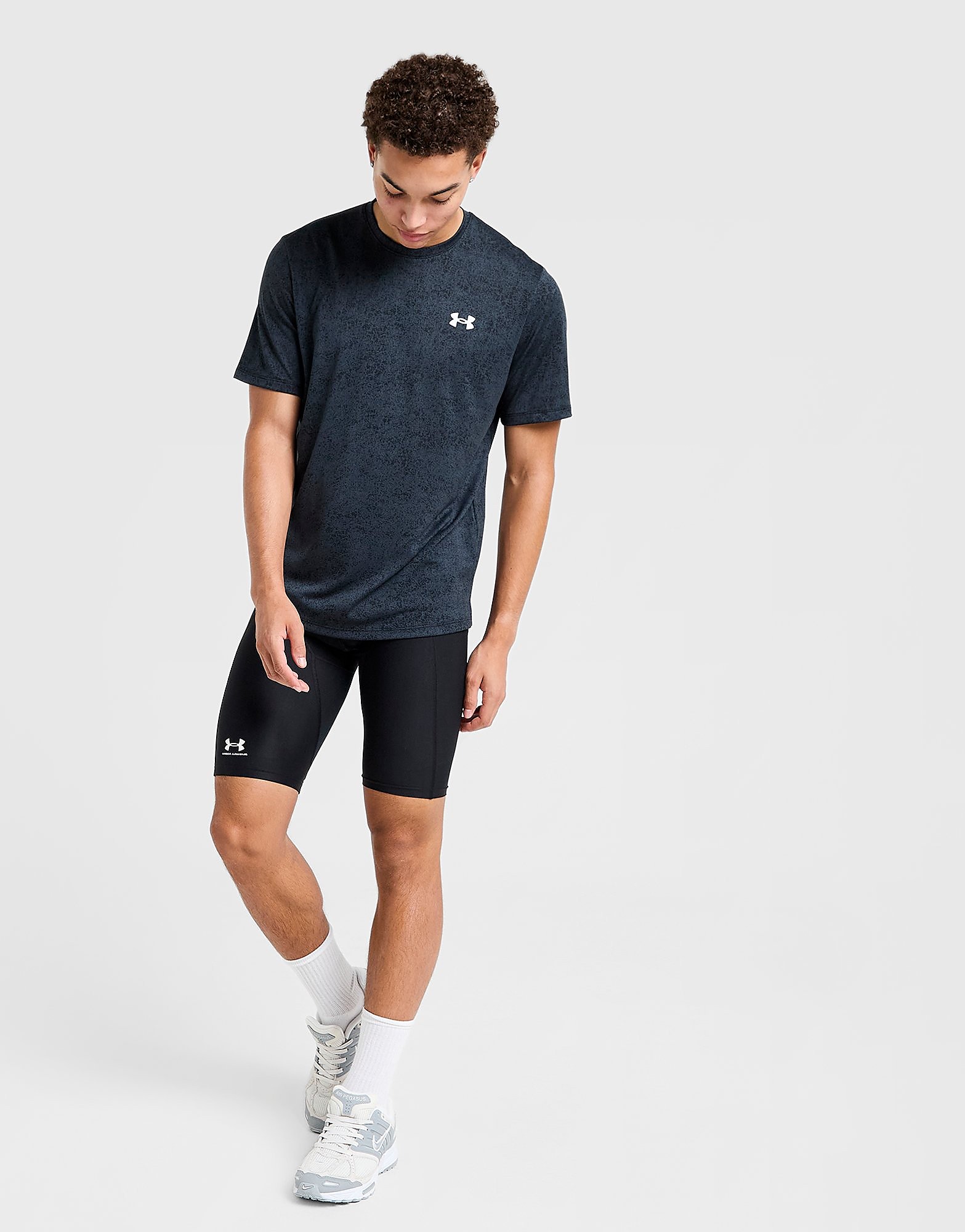 Under Armour Short à poche 23 cm HeatGear