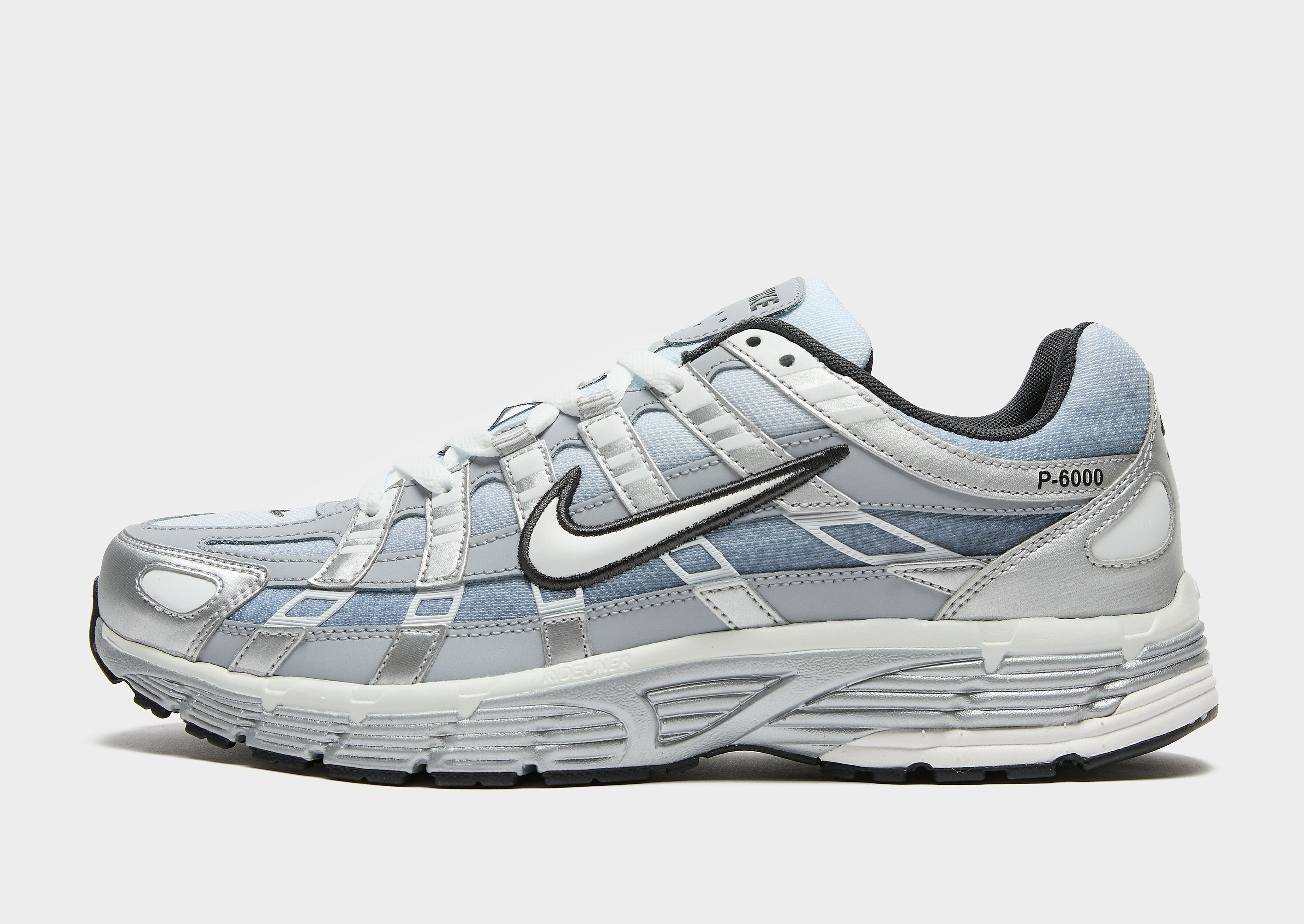 Nike P-6000 herensneaker zilver