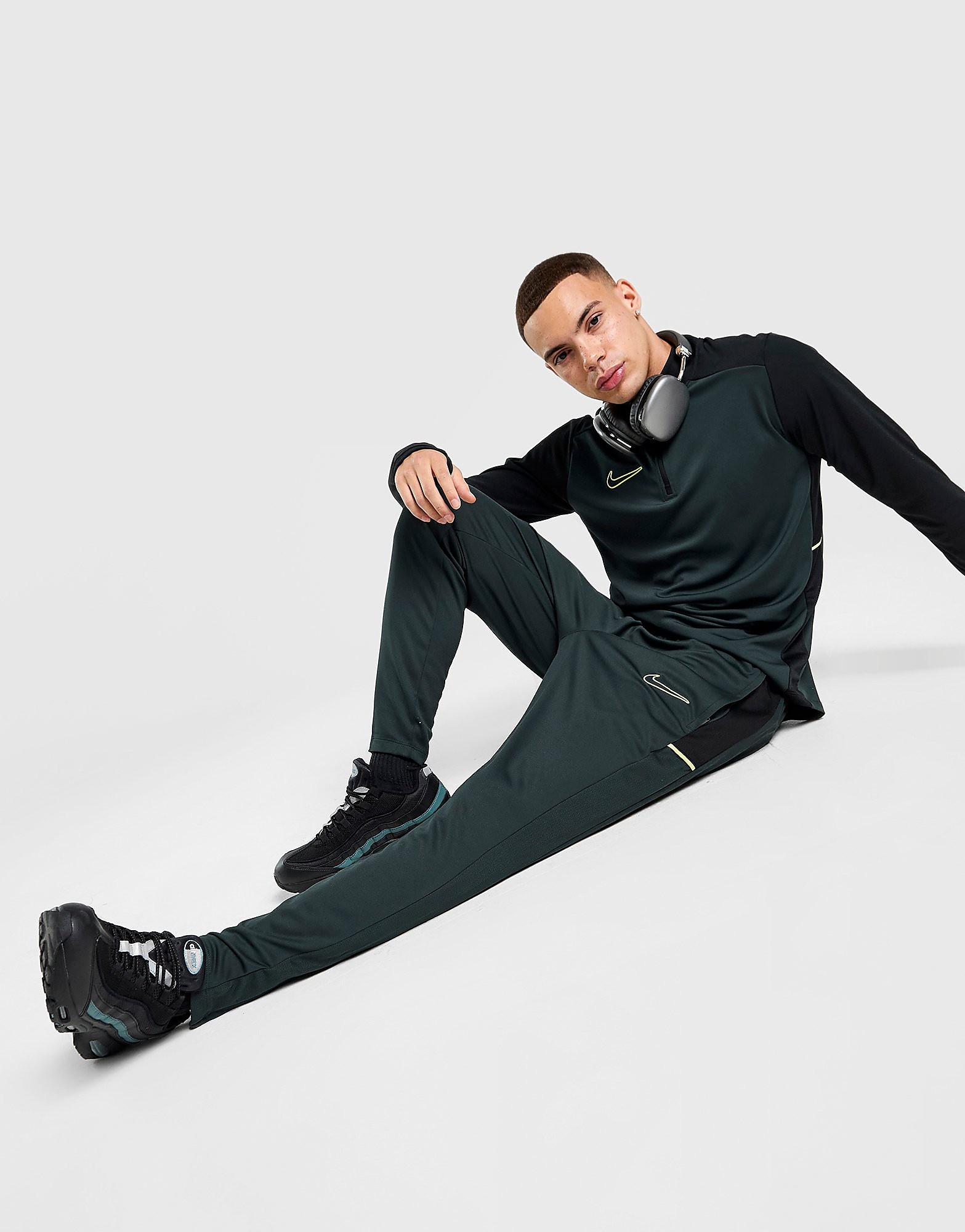 Nike ACAD PANT - vue 2