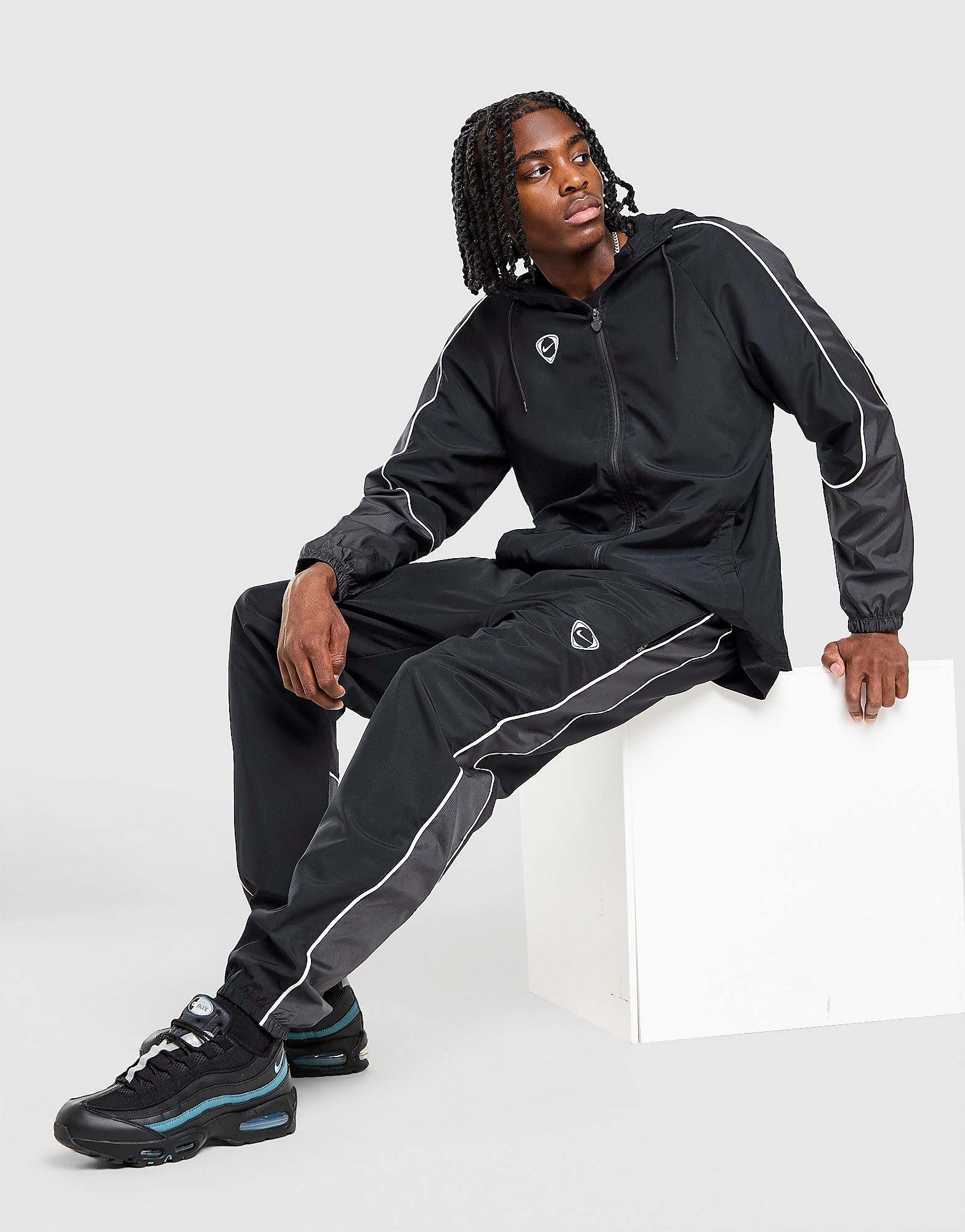 Nike Academy Woven Repel Track Pants