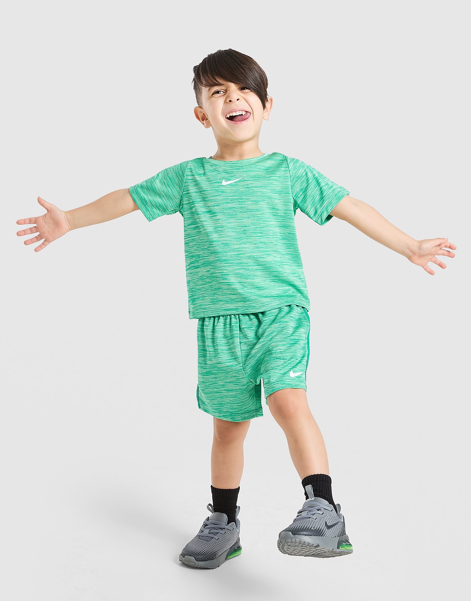 Nike T ShirtShorts Set Infant