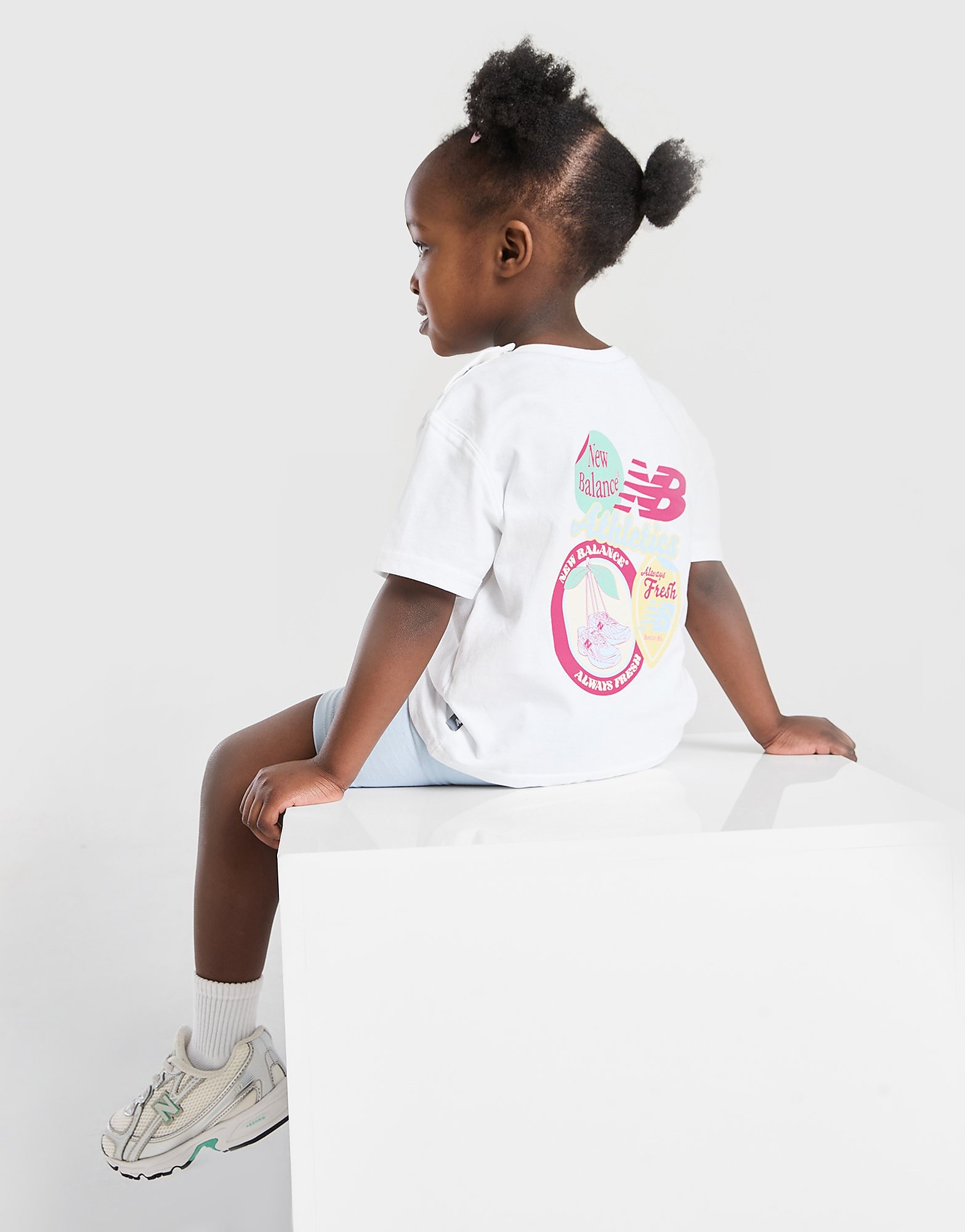 New Balance Girls' Sticker T ShirtShorts Set Infant