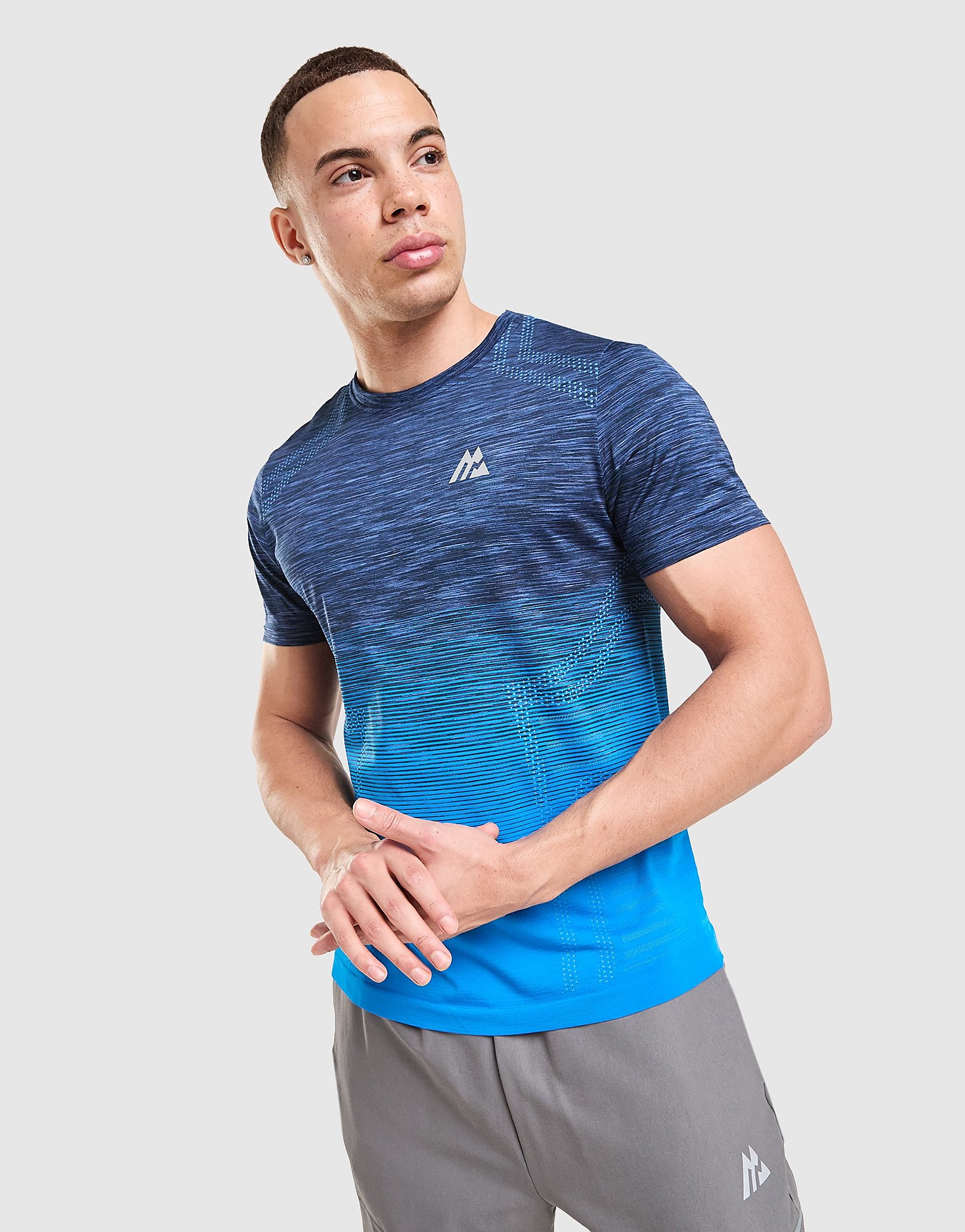 MONTIREX T shirt Vector Seamless