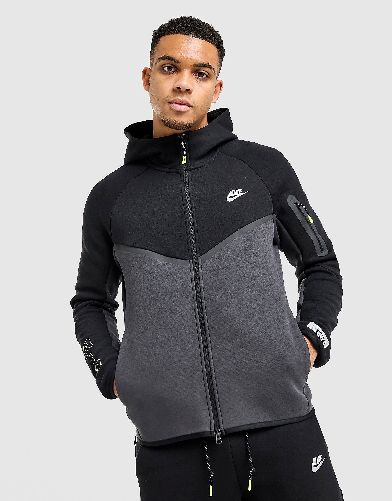 Nike Tech Fleece Air Max Full Zip Hoodie - vue 1
