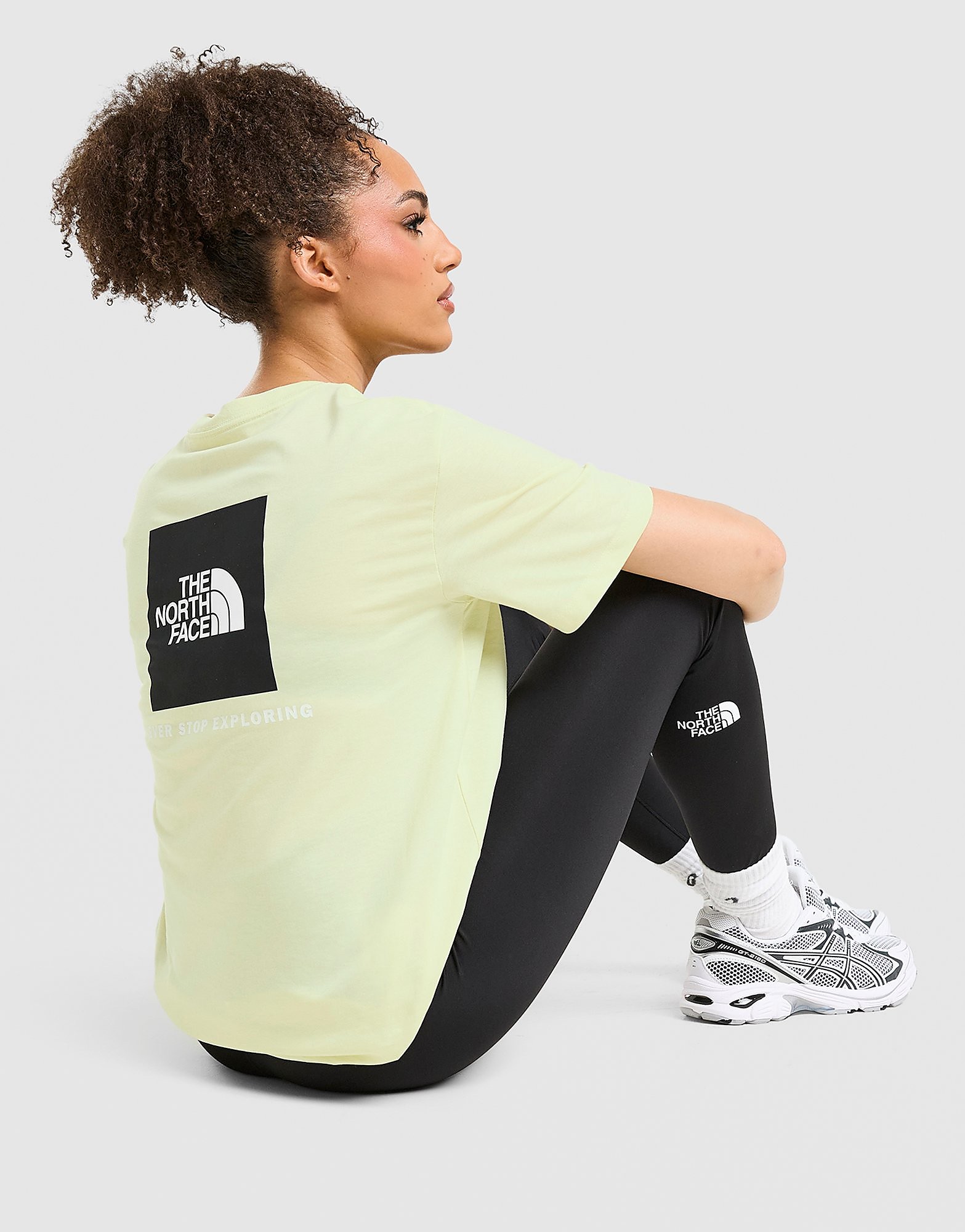 The North Face Box Never Stop Exploring T Shirt Jaune Jaune - vue 1