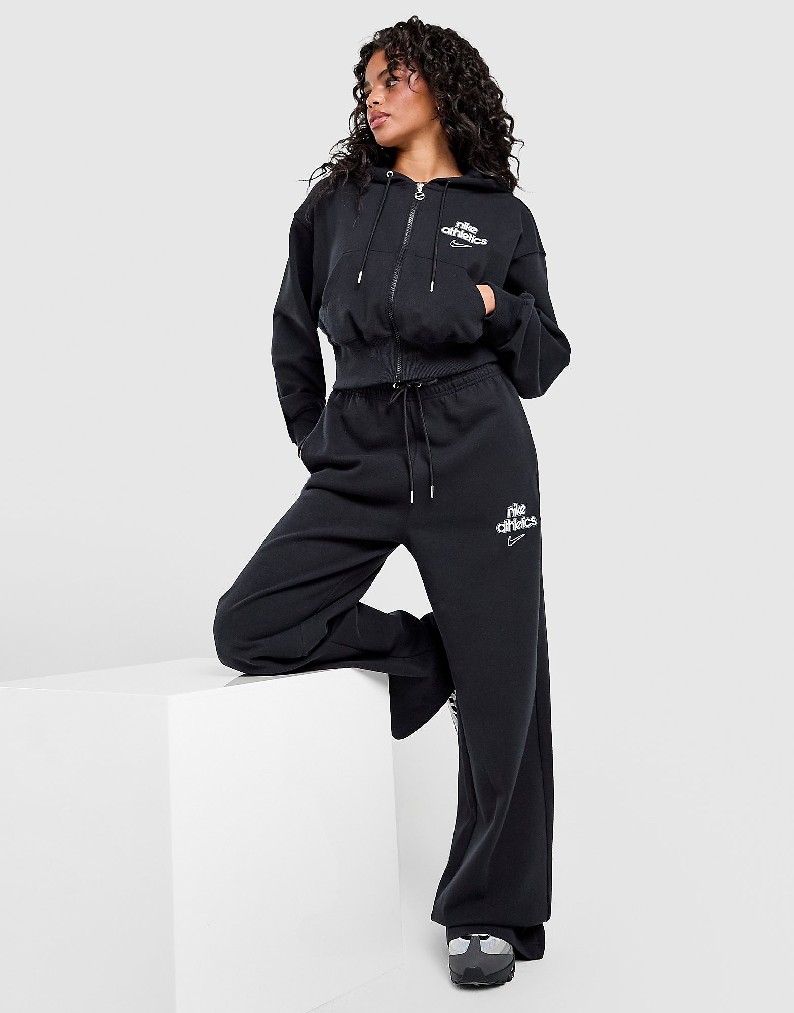 Nike Jogging Wide Leg Graphic Swoosh