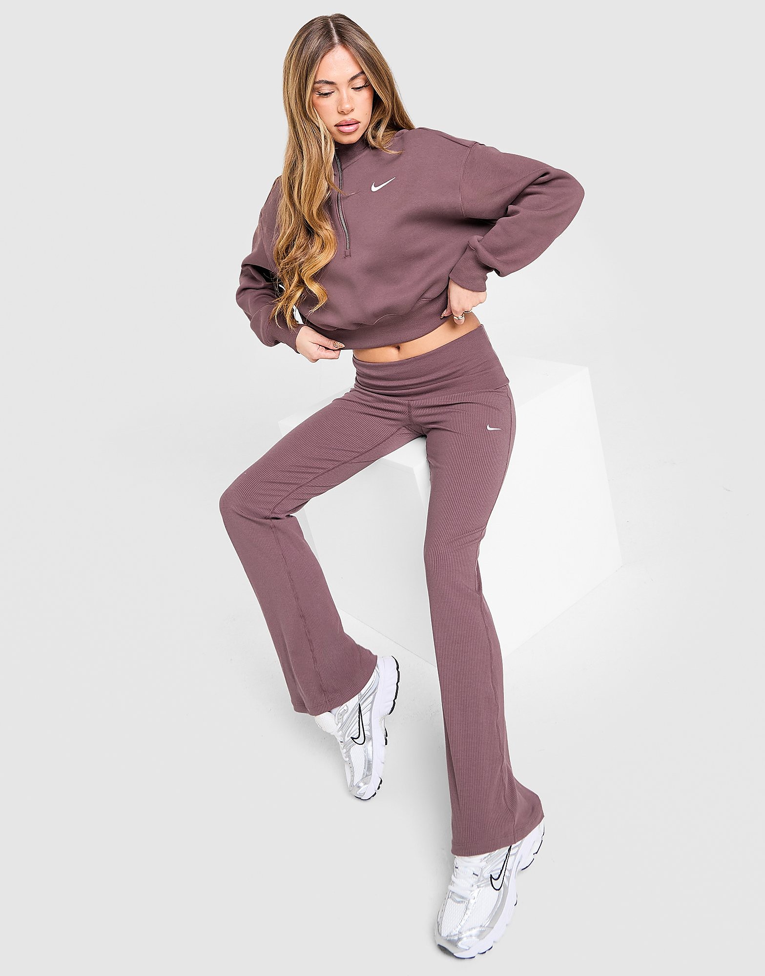 Nike Leggings Flare A Coste Chill, Marrone-image