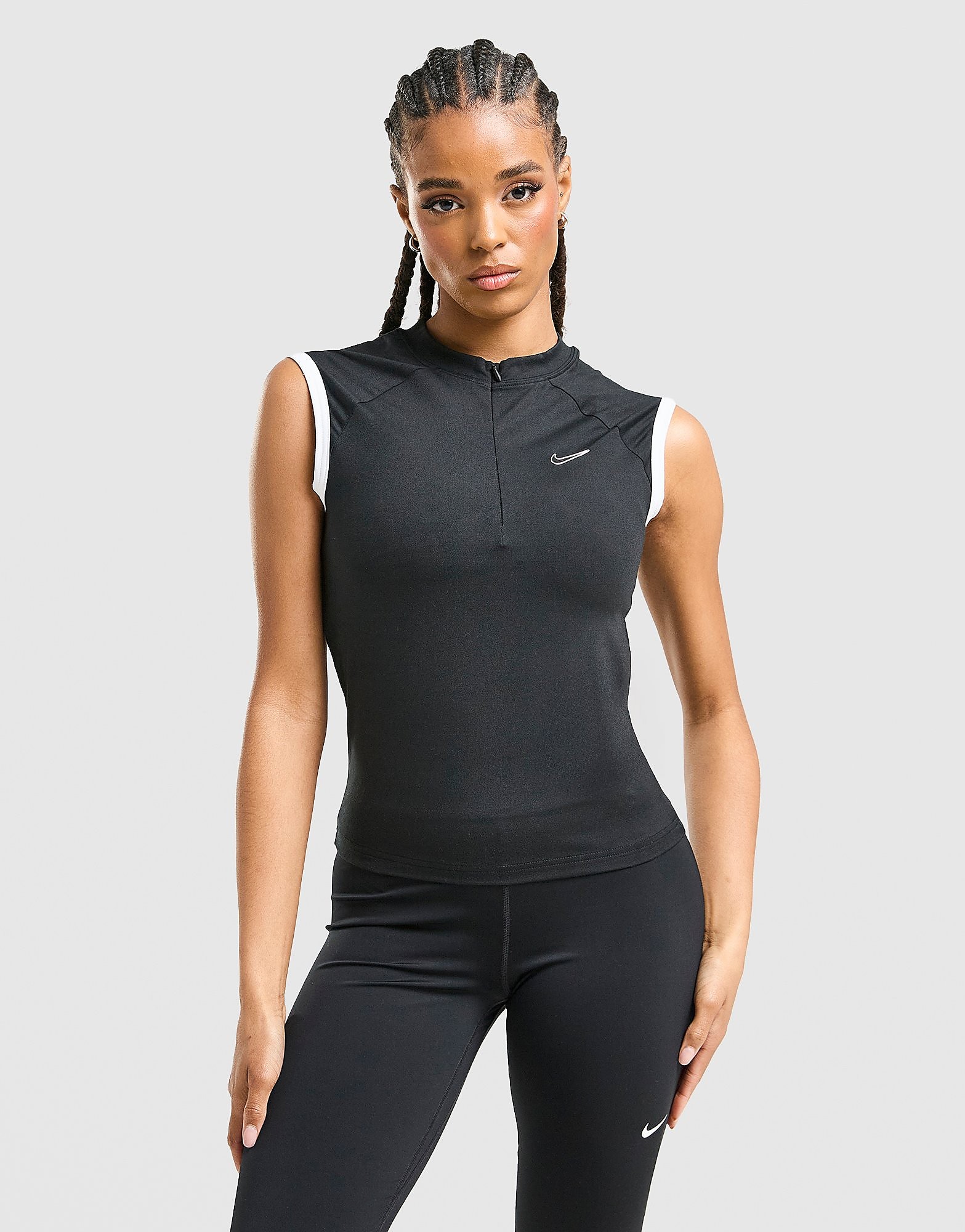 Nike Graphic Swoosh Fitted 14 Zip Sleeveless Top - vue 1